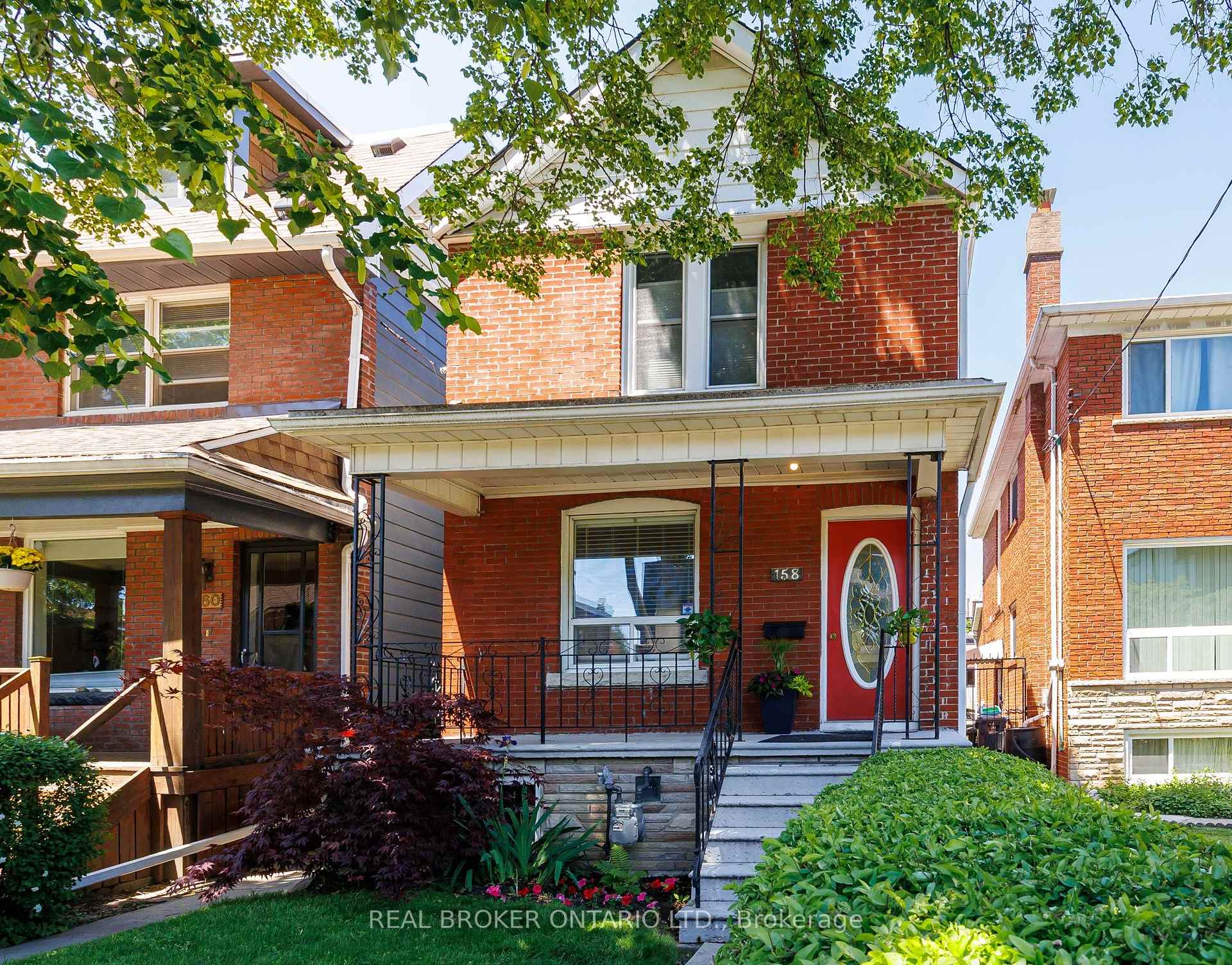 158 Yarmouth Road, Toronto W02, ON M6G 1X2