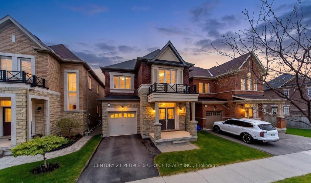374 Begonia Gardens, Oakville, ON L6M 4M2