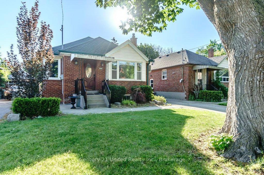 64 Renown Road, Toronto, ON M9A 2E5