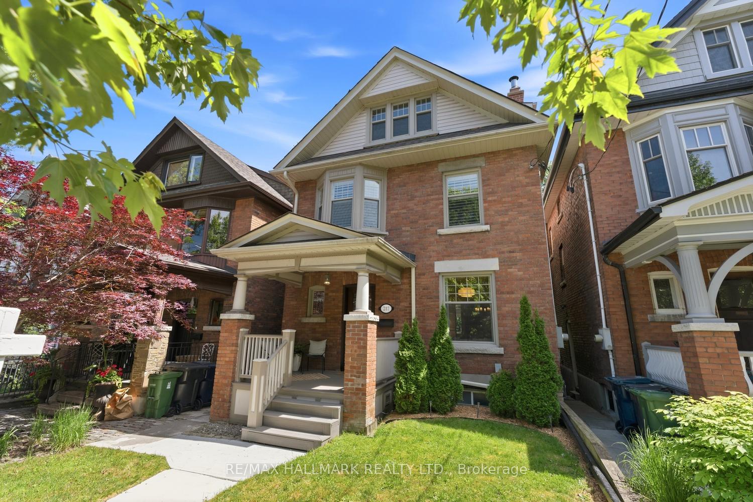 217 Humberside Avenue, Toronto, ON M6P 1K9