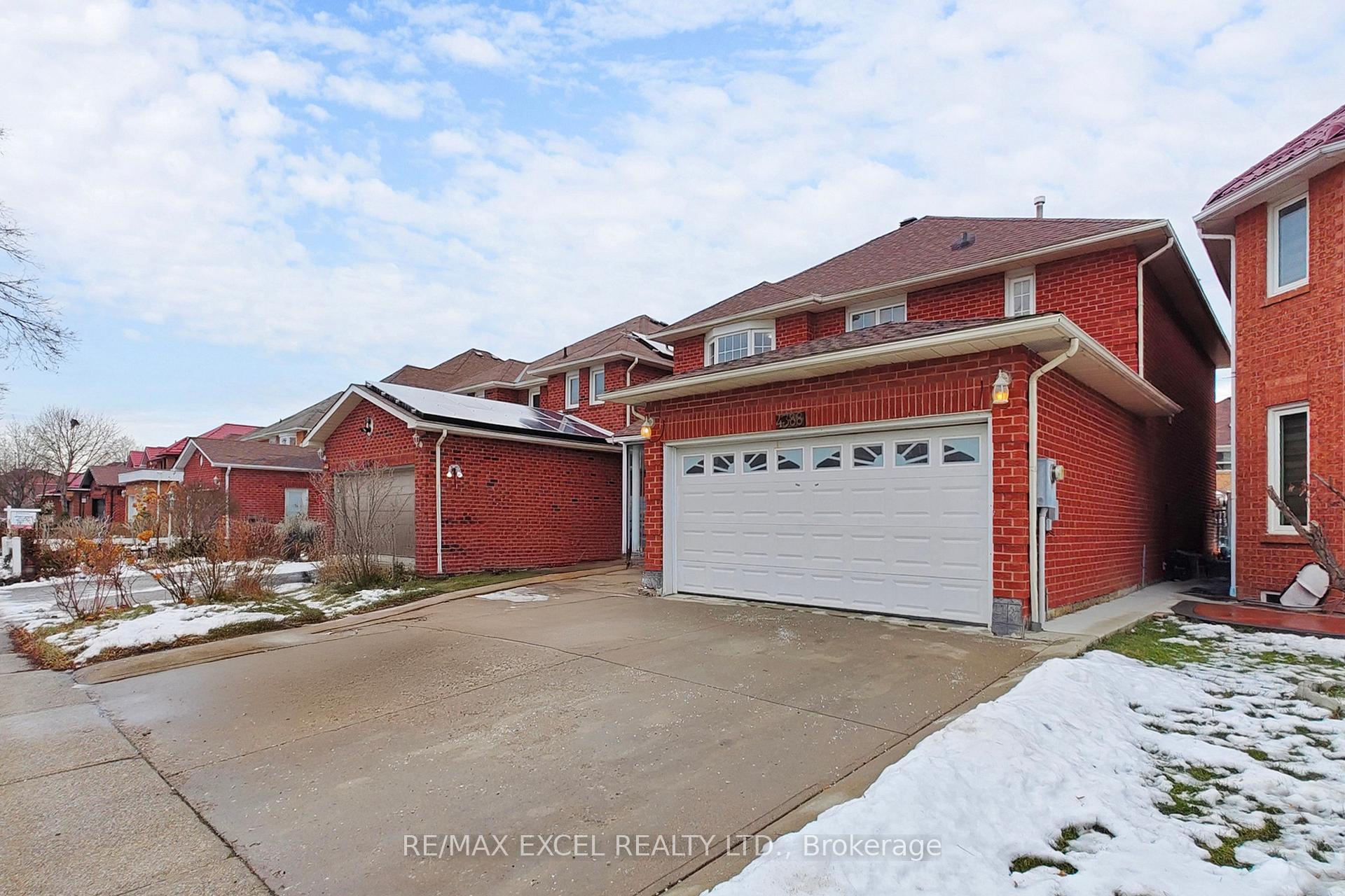 4388 Guildwood Way, Mississauga, ON L5R 2A4