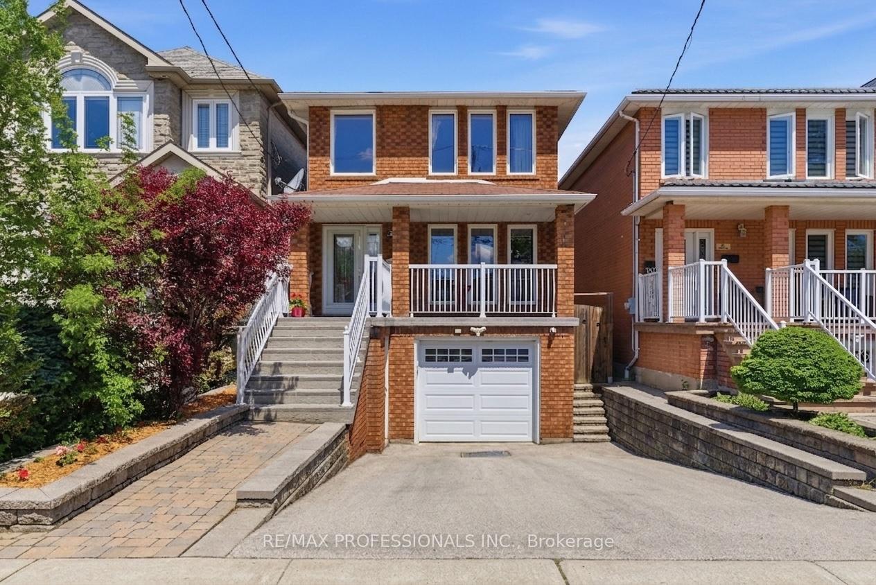 84 Harding Avenue, Toronto, ON M6M 3A5