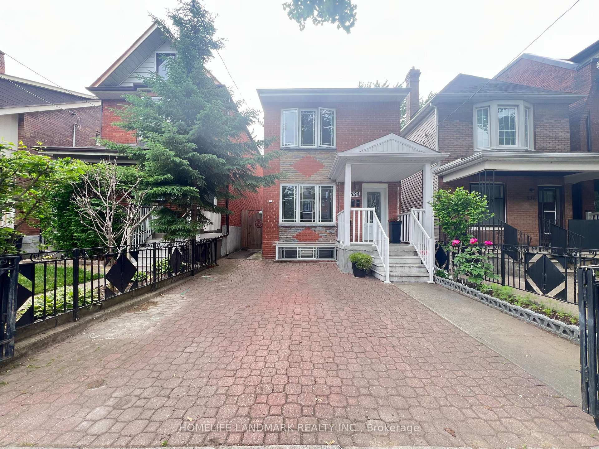 534 Saint Clarens Avenue, Toronto W02, ON M6H 3W7