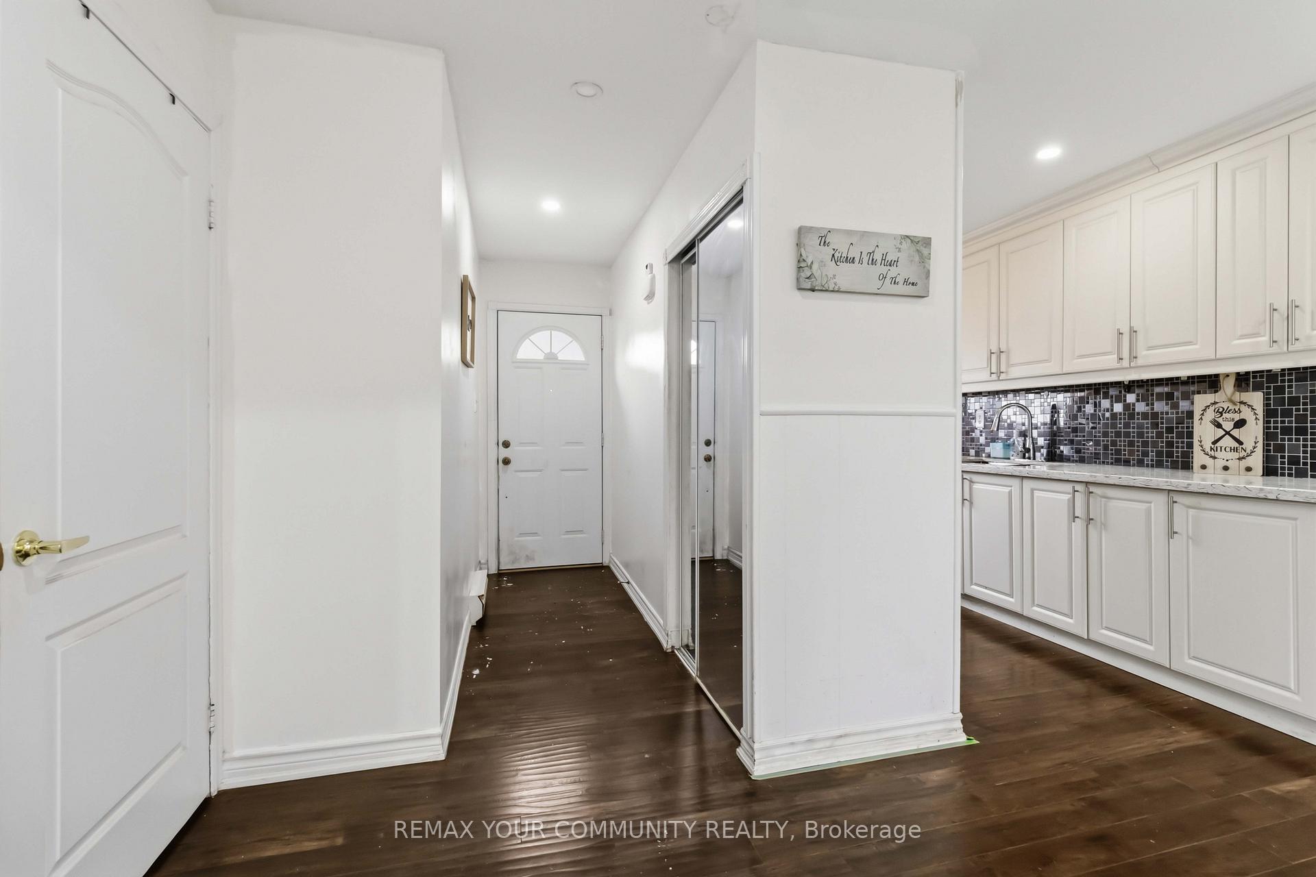 11 Grantbrook Court, Brampton, ON L6S 2K8