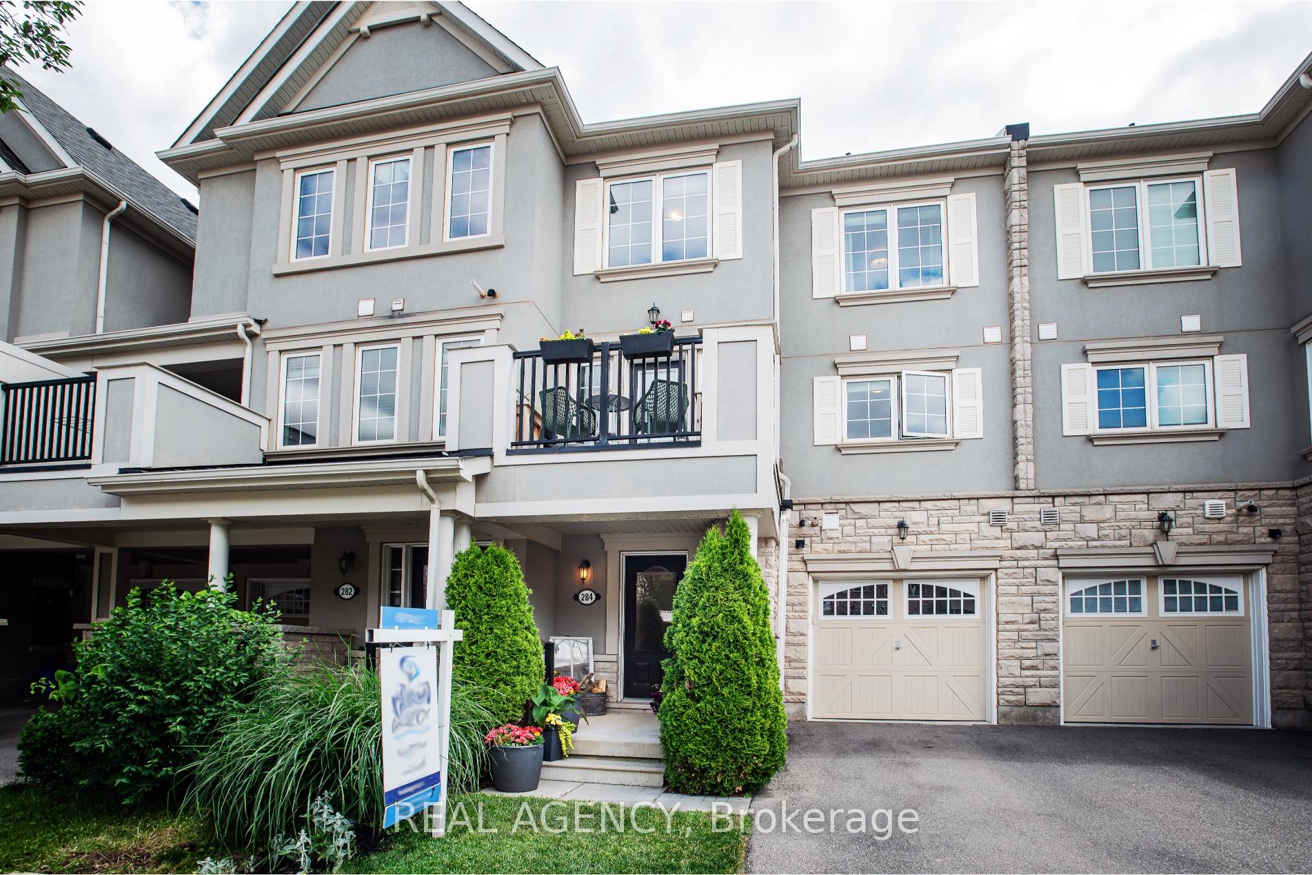 284 Jemima Drive, Oakville, ON L6M 0V6