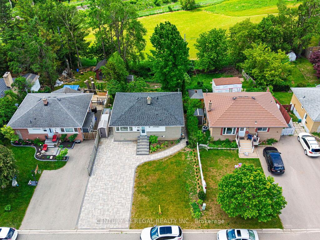 122 Longfield Road, Halton Hills, ON L7J 2K4