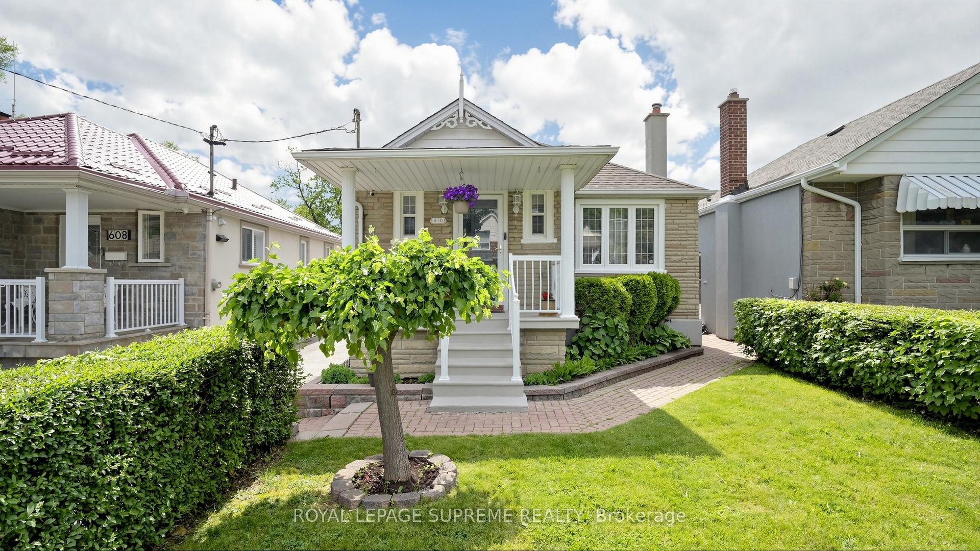 610 Mcroberts Avenue, Toronto, ON M6E 4R7
