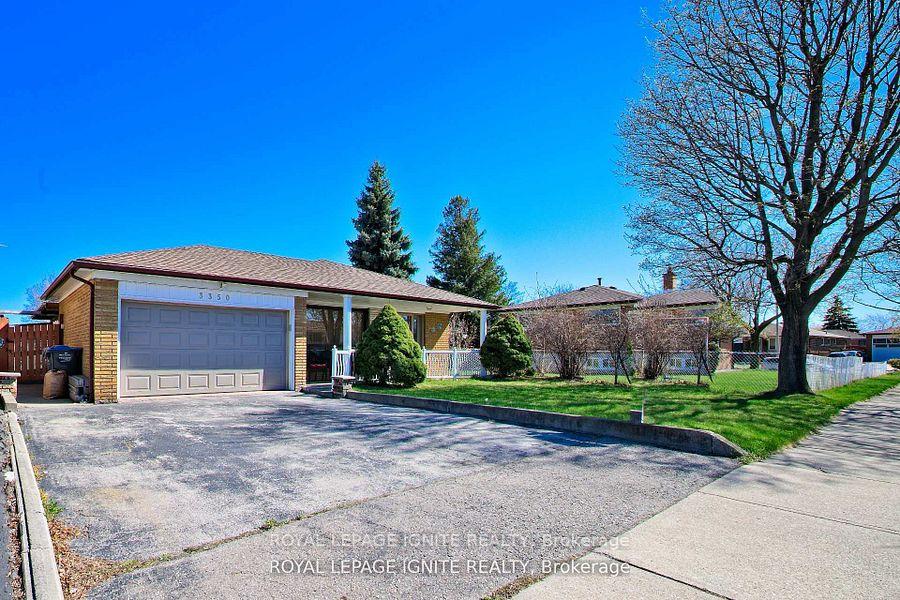 3350 Lehigh Crescent W, Mississauga, ON L4T 1W8