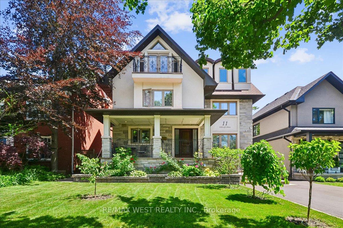 11 Hillcroft Drive, Toronto, ON M9B 4X4