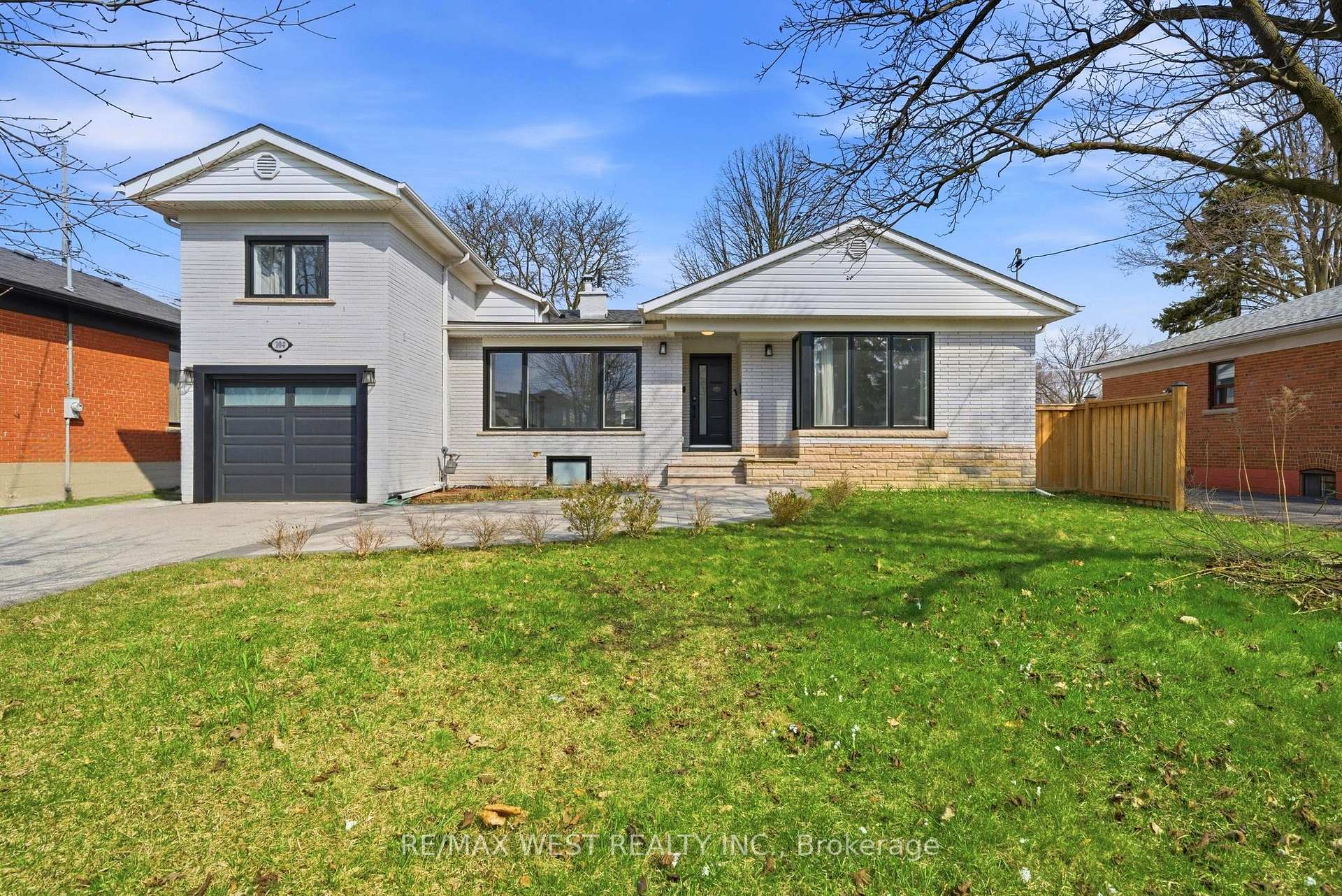104 Great Oak Drive, Toronto, ON M9A 1N5