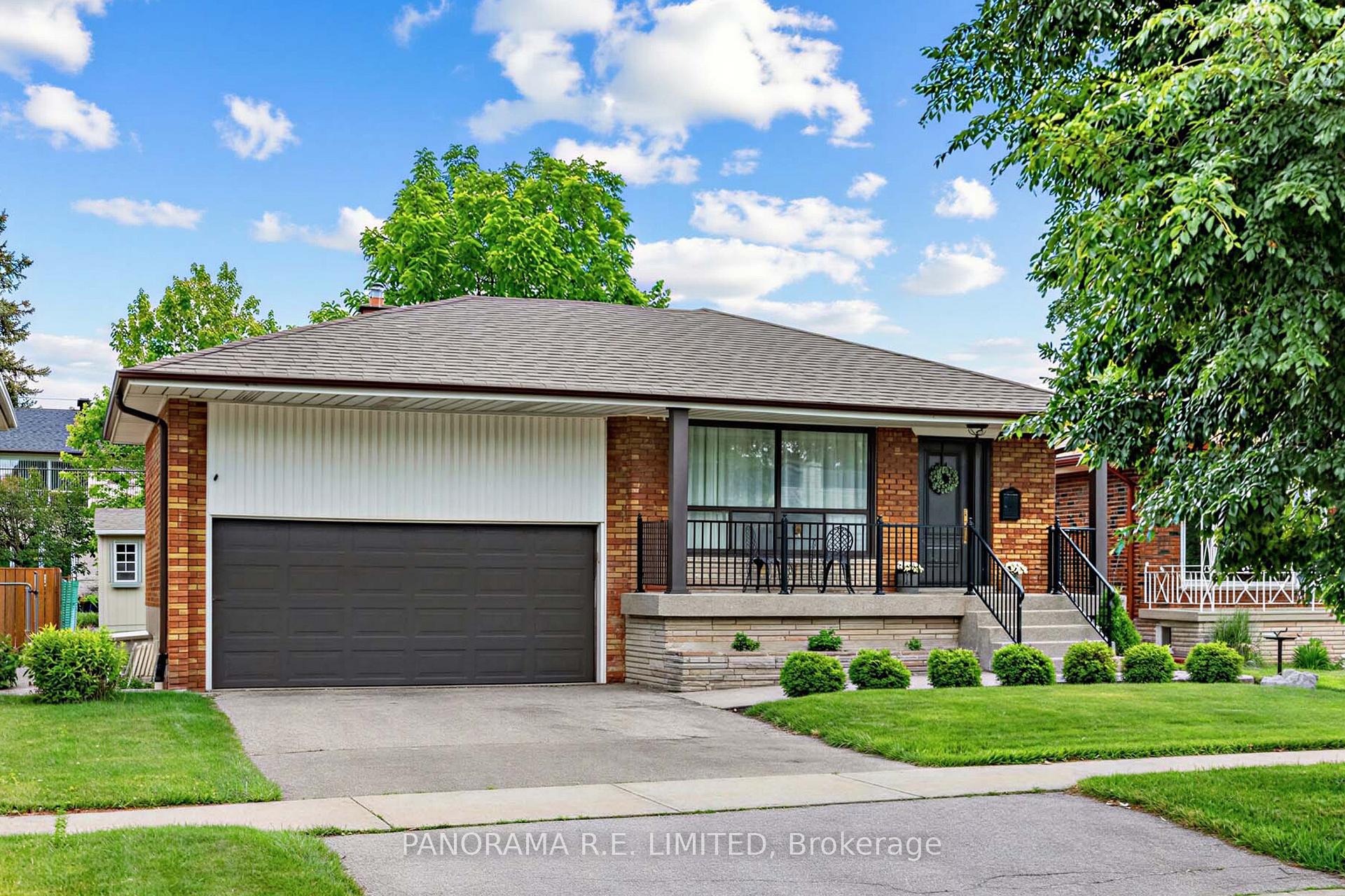 60 Norgrove Crescent, Toronto, ON M9P 3C6