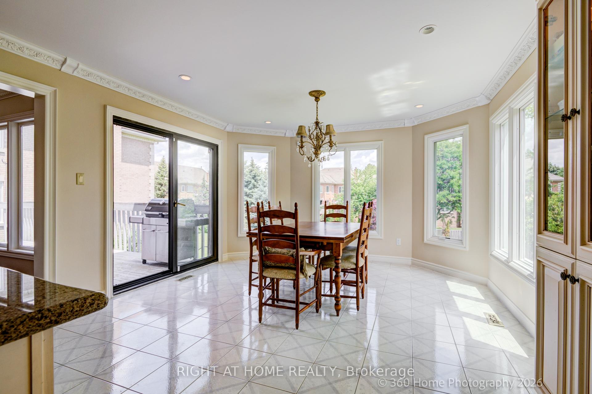 5037 Mississauga Road, Mississauga, ON L5M 4Y1