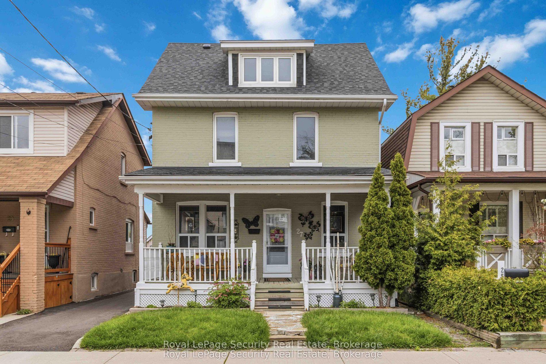 27 Holley Avenue, Toronto, ON M9N 2C4