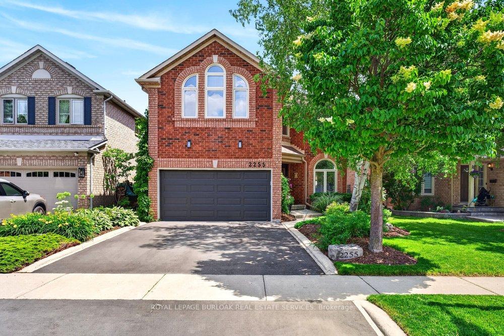 2255 Vista Oak Road, Oakville, ON L6M 3L8
