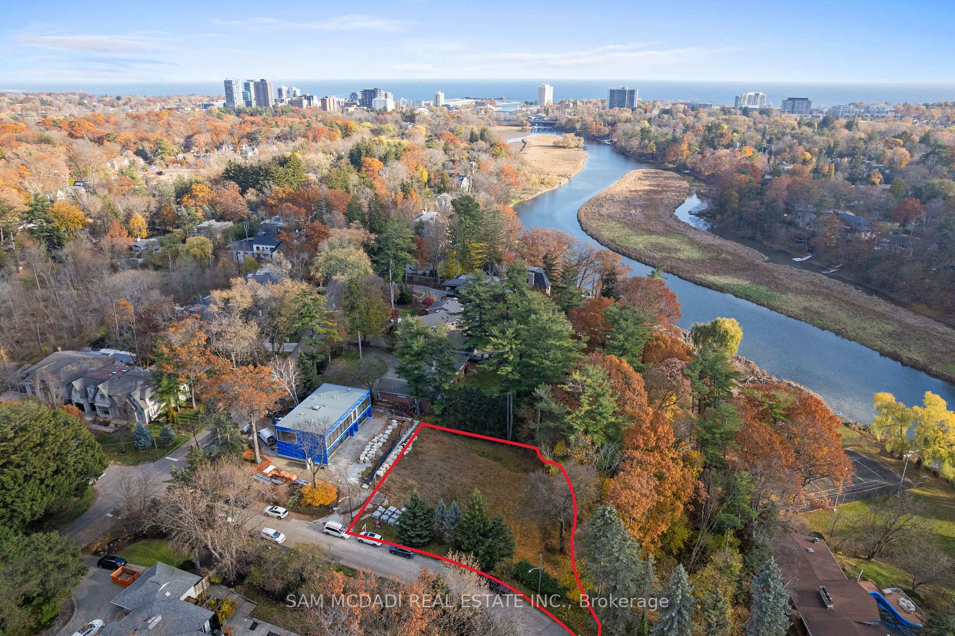1470 Pinetree Crescent, Mississauga, ON L5G 2S8