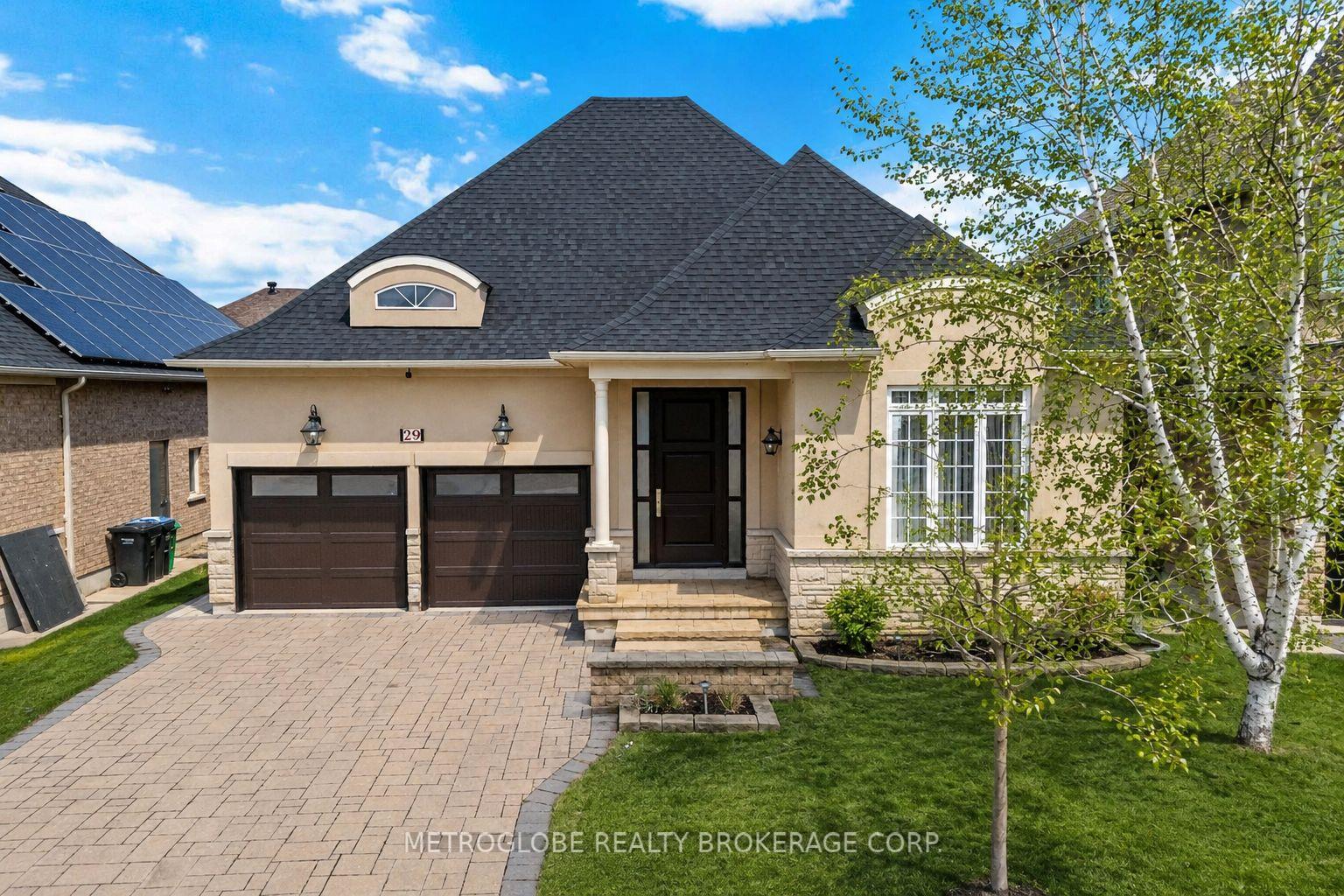 29 Fontainebleu Road, Brampton, ON L6P 1Z1