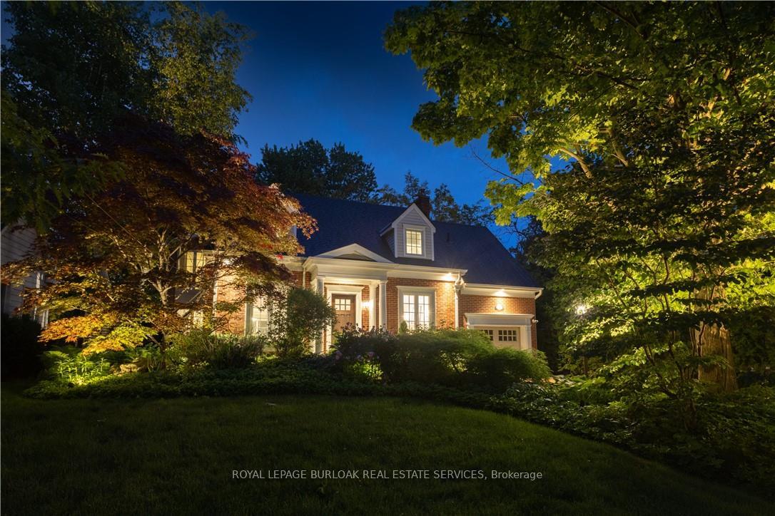 339 Smith Avenue, Burlington, ON L7R 2T9