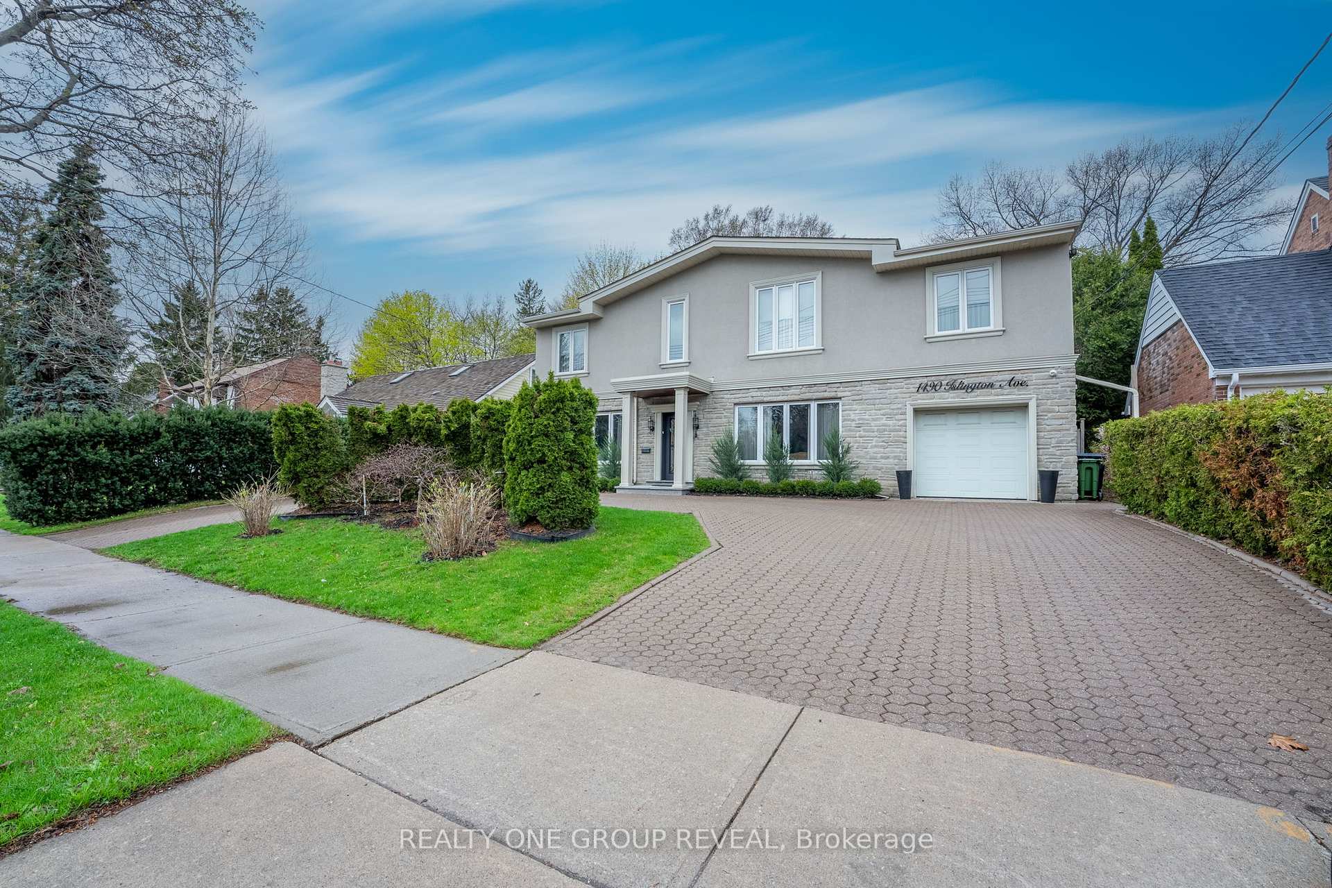1490 Islington Avenue, Toronto, ON M9A 3L5
