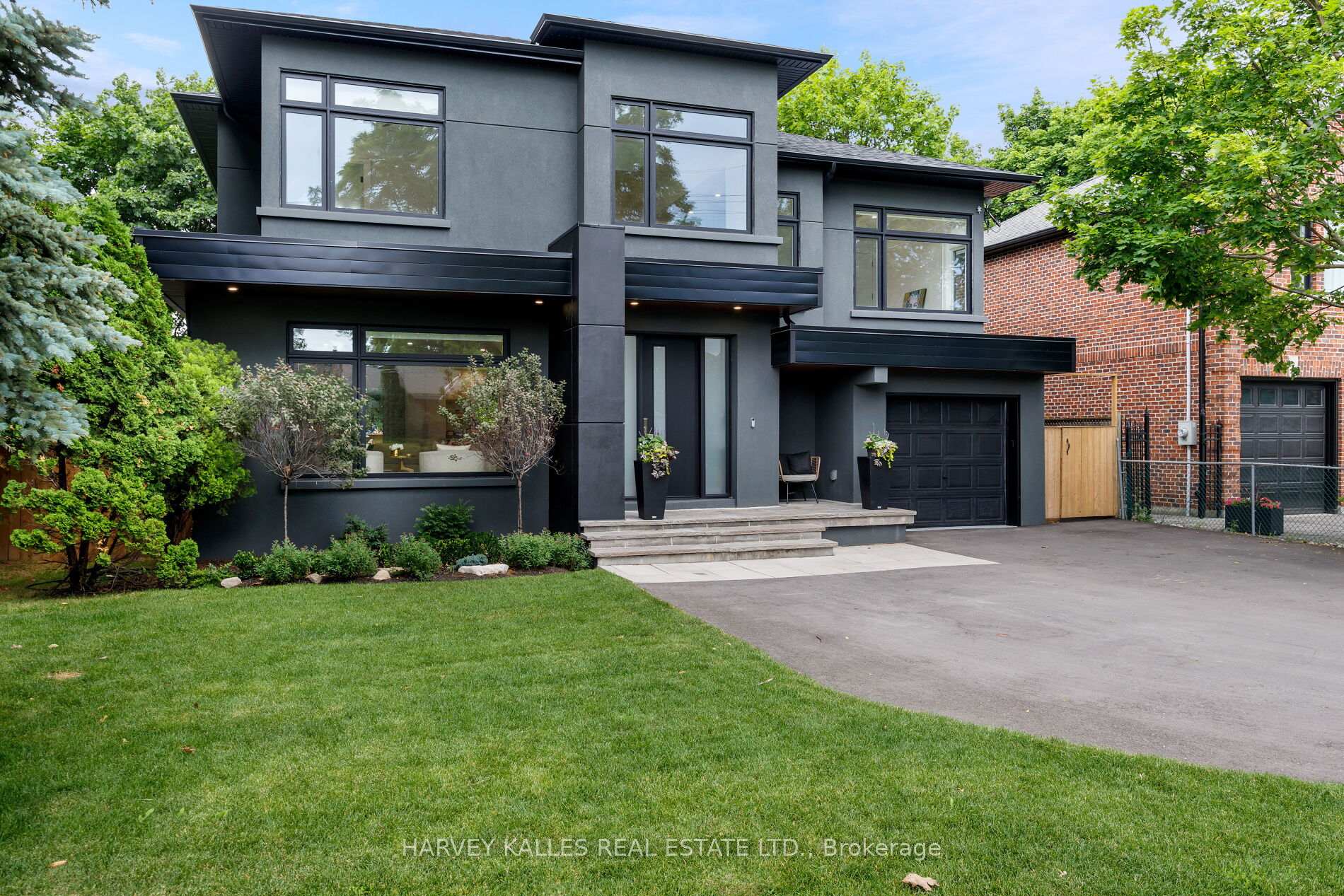 90 Great Oak Drive, Toronto, ON M9A 1N5
