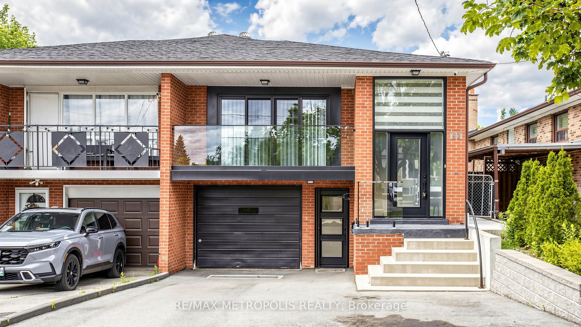 62 Davelayne Road, Toronto, ON M9M 2A7