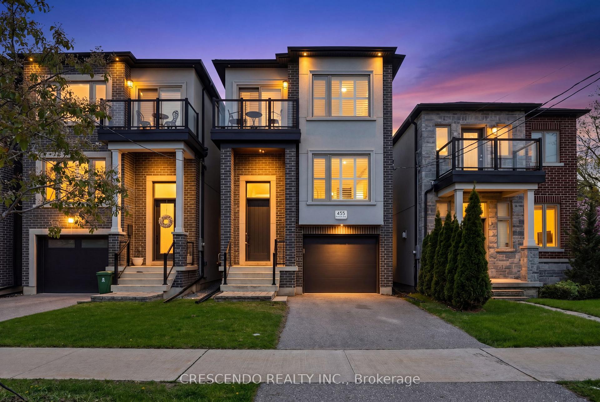 455 Rimilton Avenue, Toronto, ON M8W 2G7