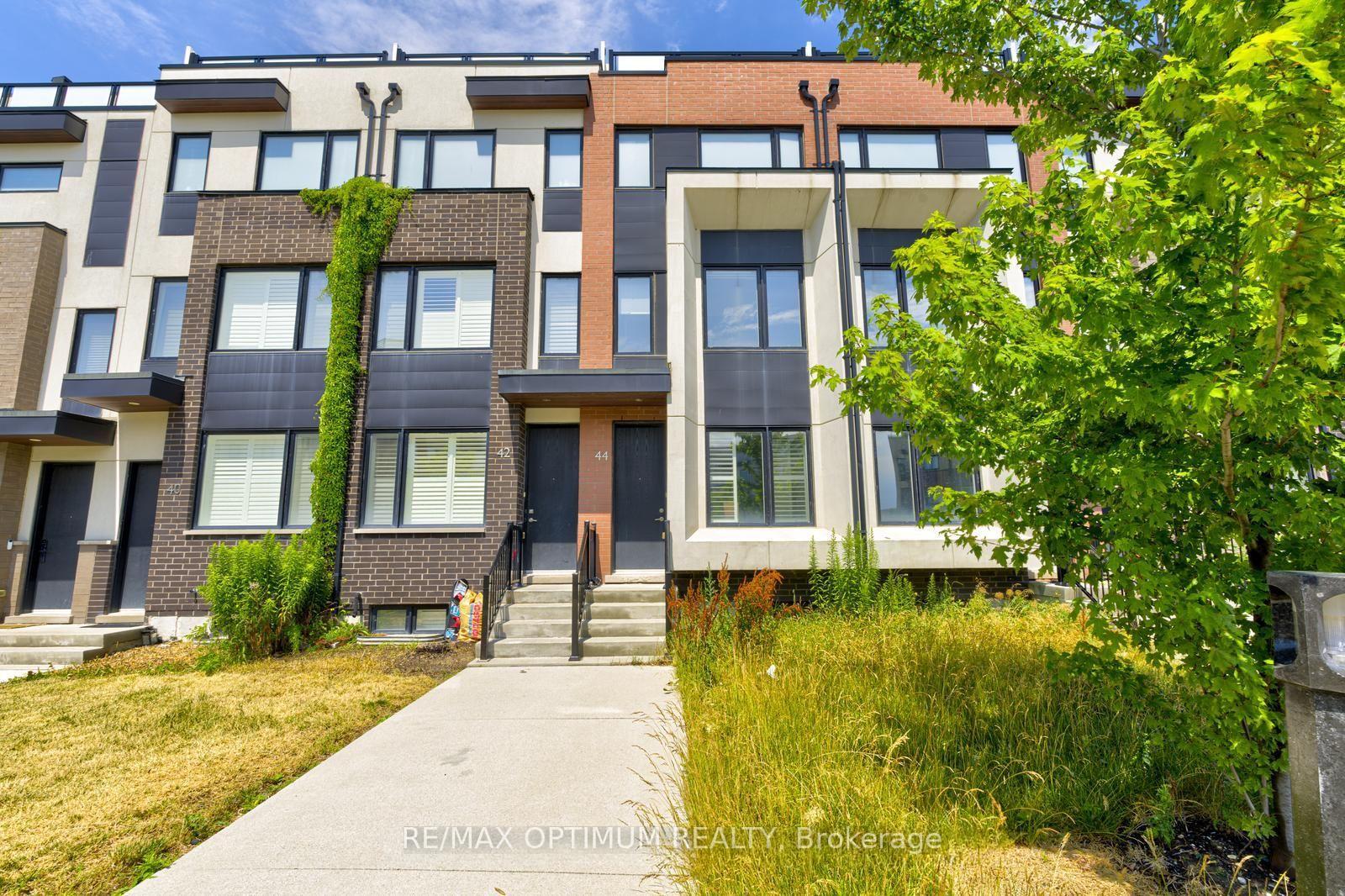 44 Sarah Jackson Crescent, Toronto, ON M3K 0B6