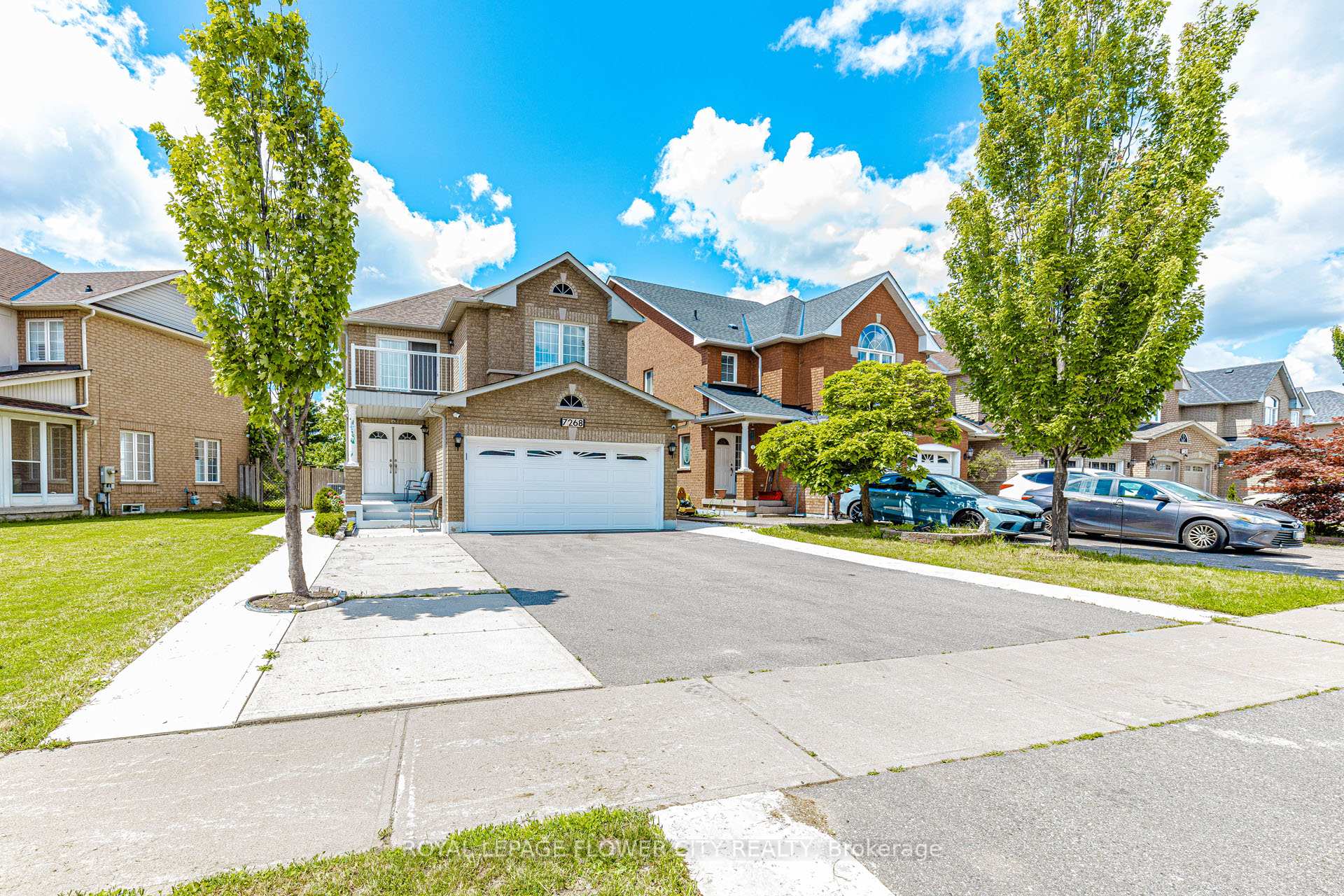 7268 Village Walk, Mississauga, ON L5W 1V7