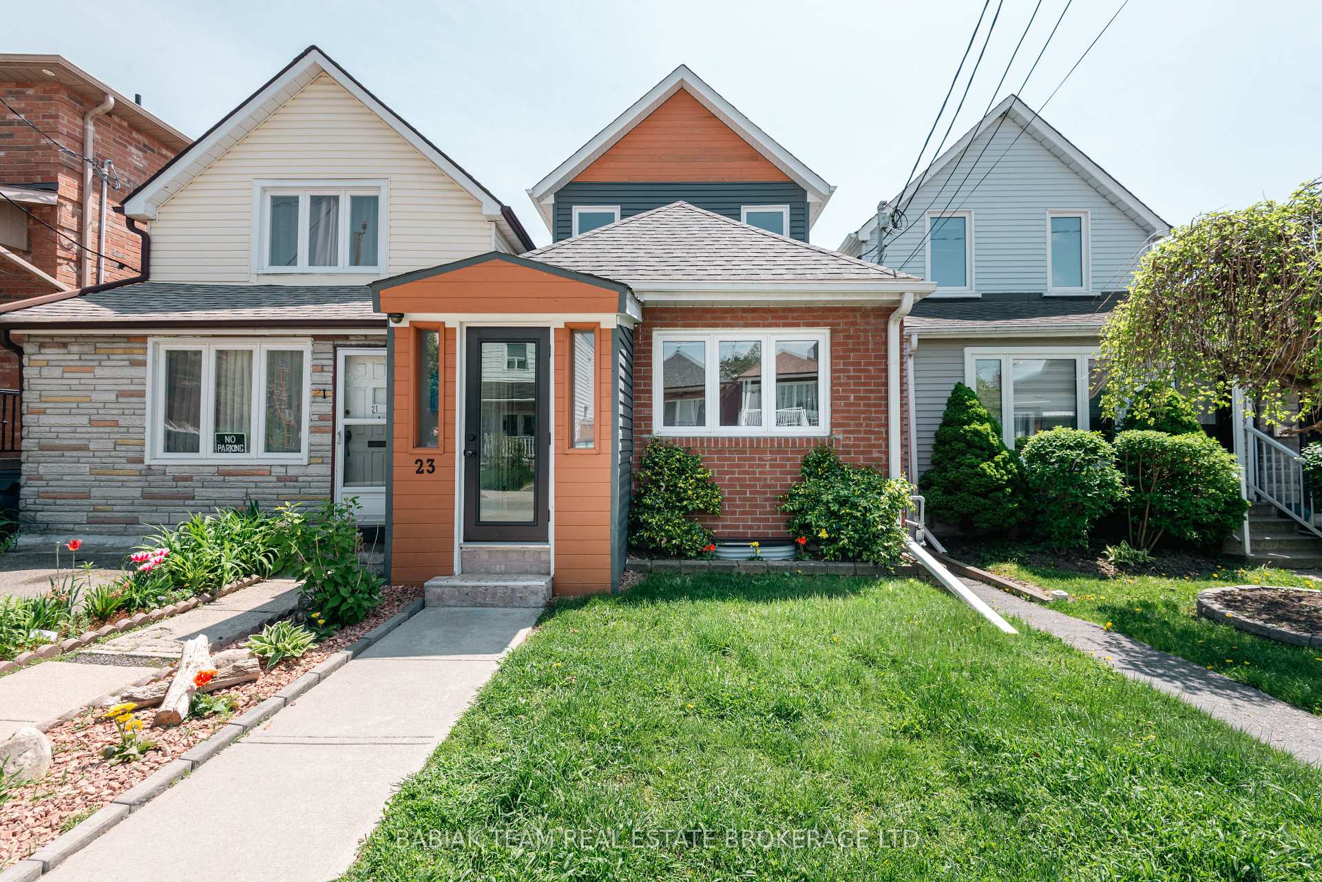 23 Teignmouth Avenue, Toronto, ON M6E 1S6