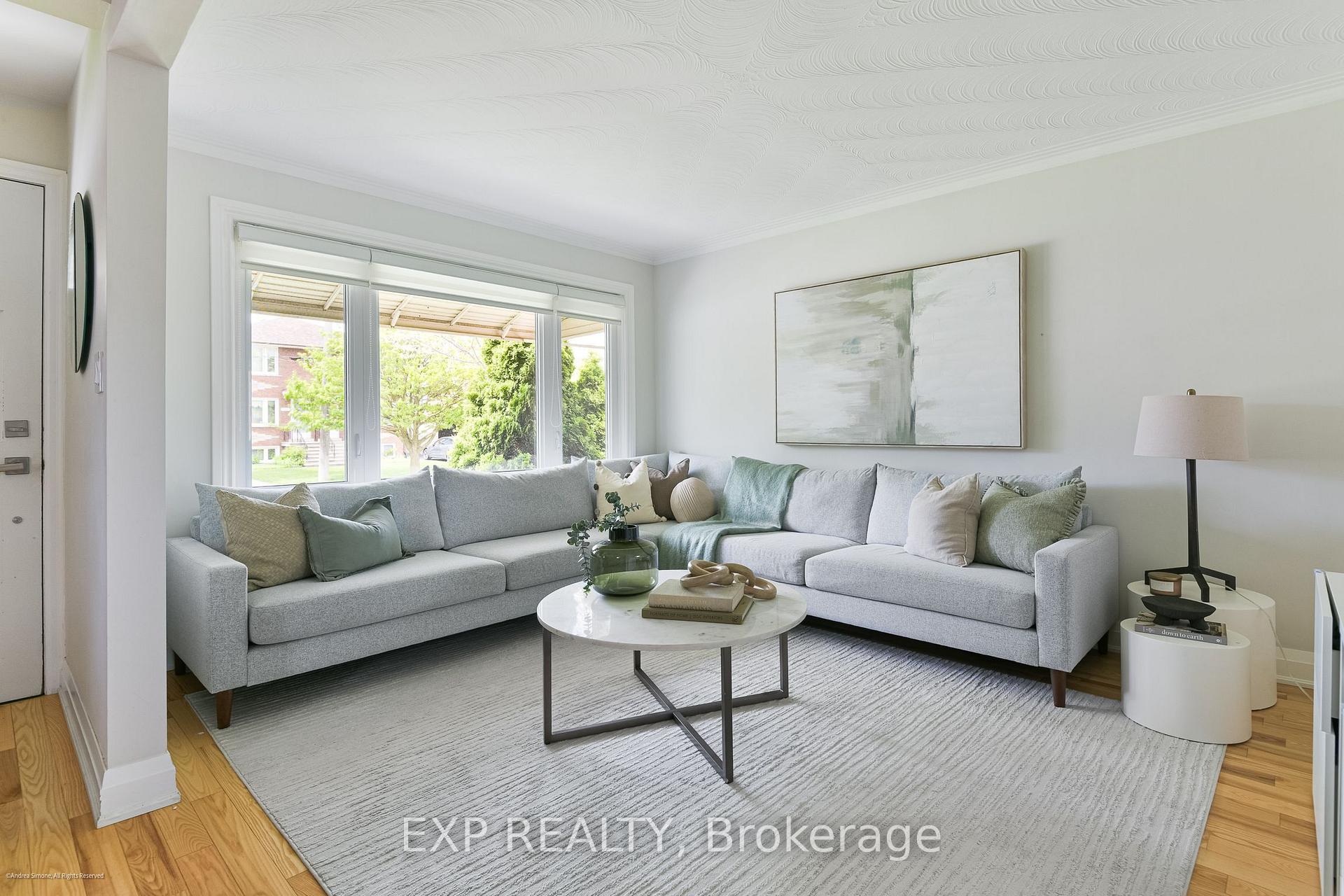 125 Treeview Drive, Toronto, ON M8W 4C4