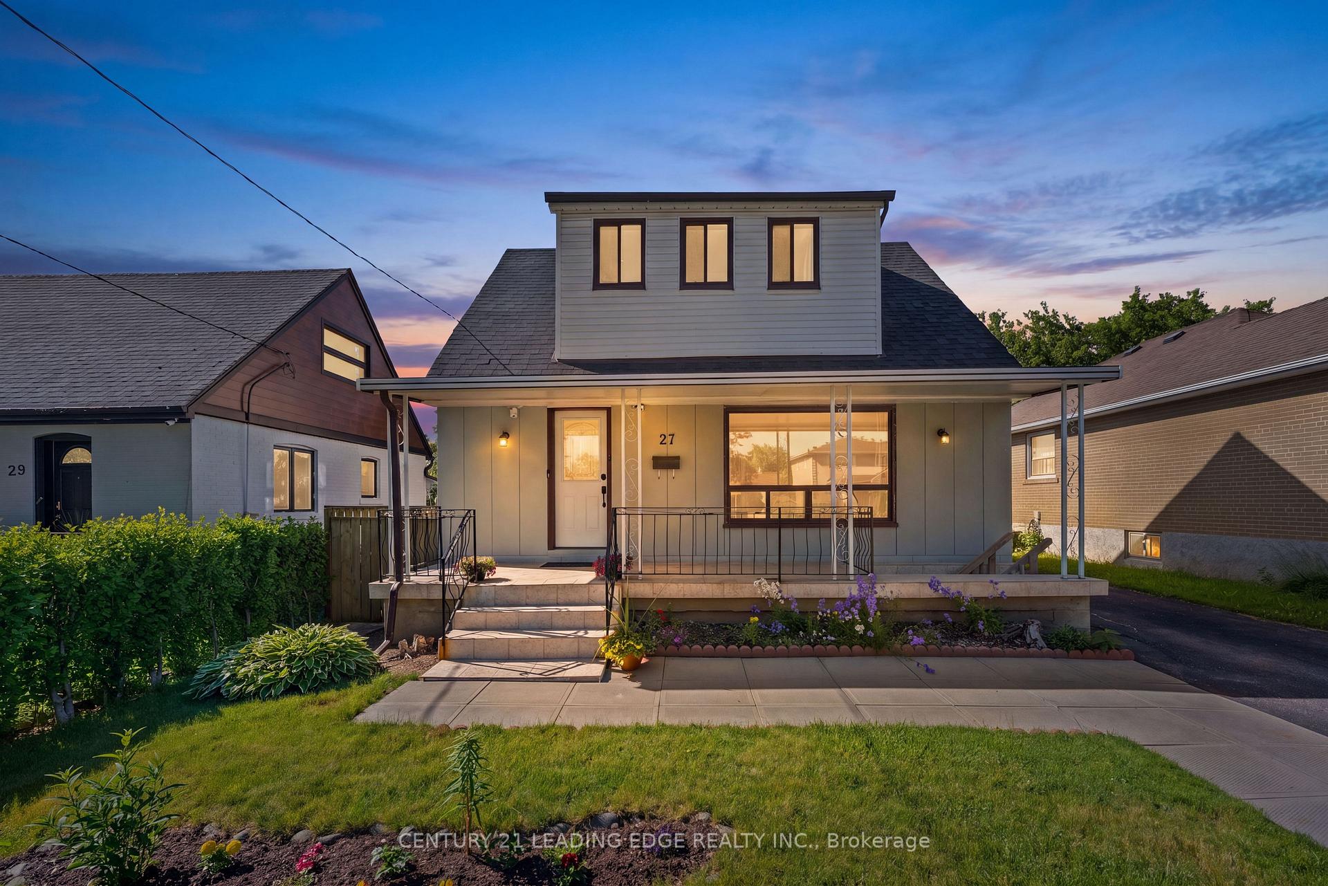 27 Chilcot Avenue, Toronto, ON M9W 1T9