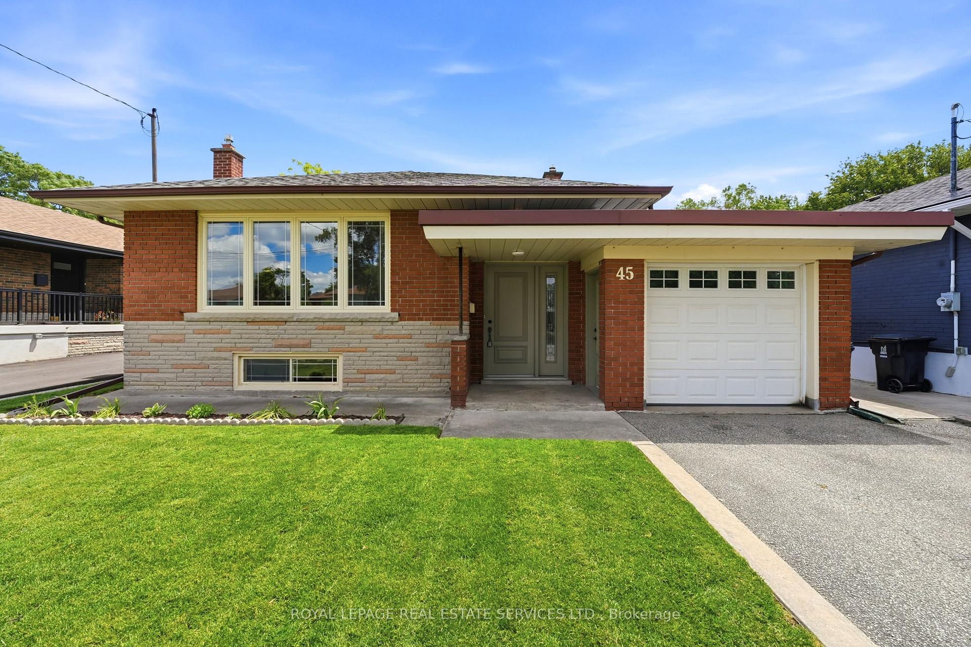 45 Poynter Drive, Toronto, ON M9R 1L3
