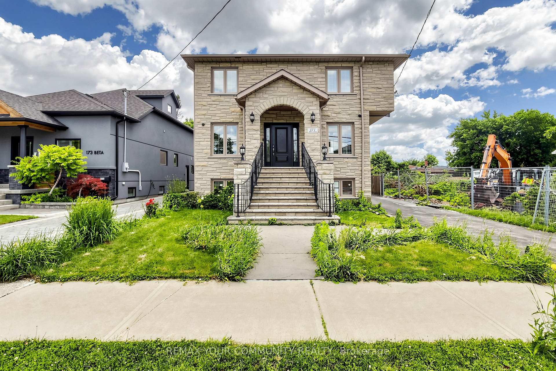 171 Beta Street, Toronto, ON M8W 4H5
