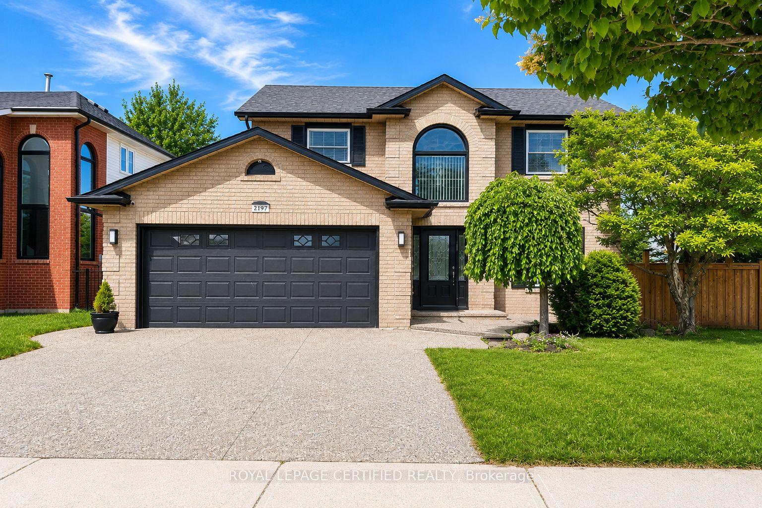 2197 Oakridge Crescent, Burlington, ON L7M 4C8