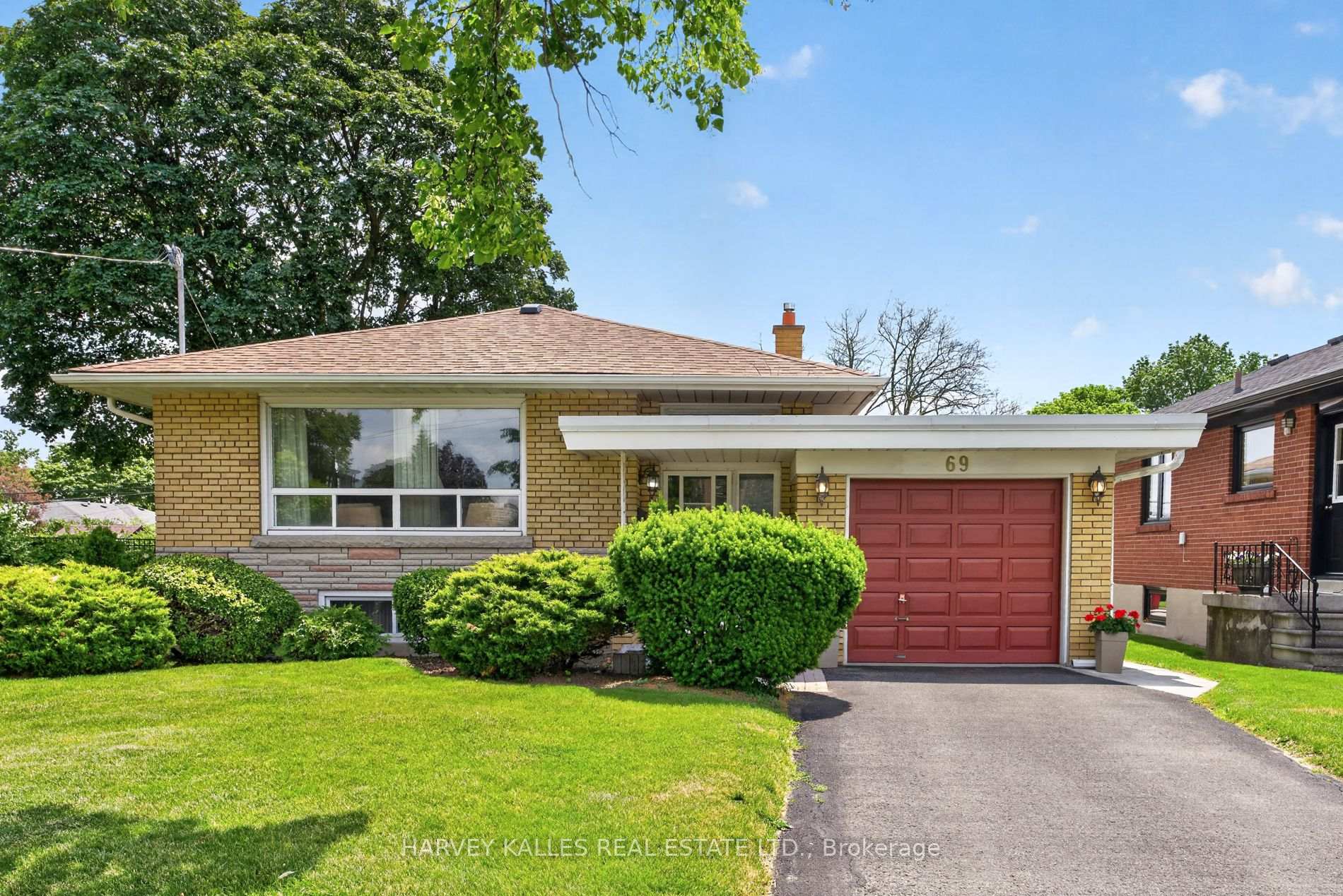 69 Poynter Drive, Toronto, ON M9R 1L3