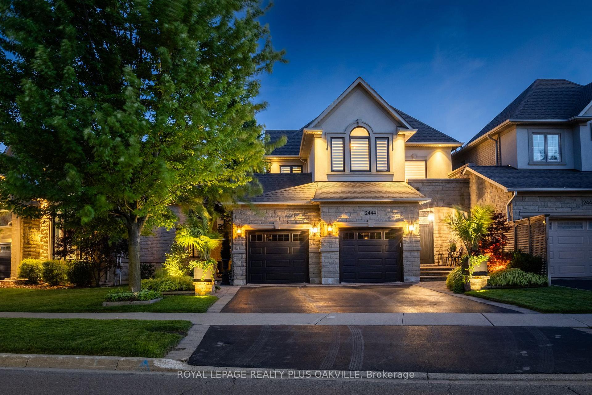 2444 Valleyridge Drive, Oakville, ON L6M 5G7