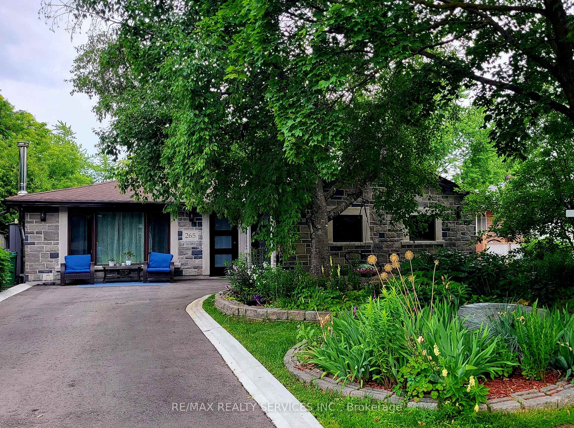 265 Bartley Bull Parkway, Brampton, ON L6W 2L2