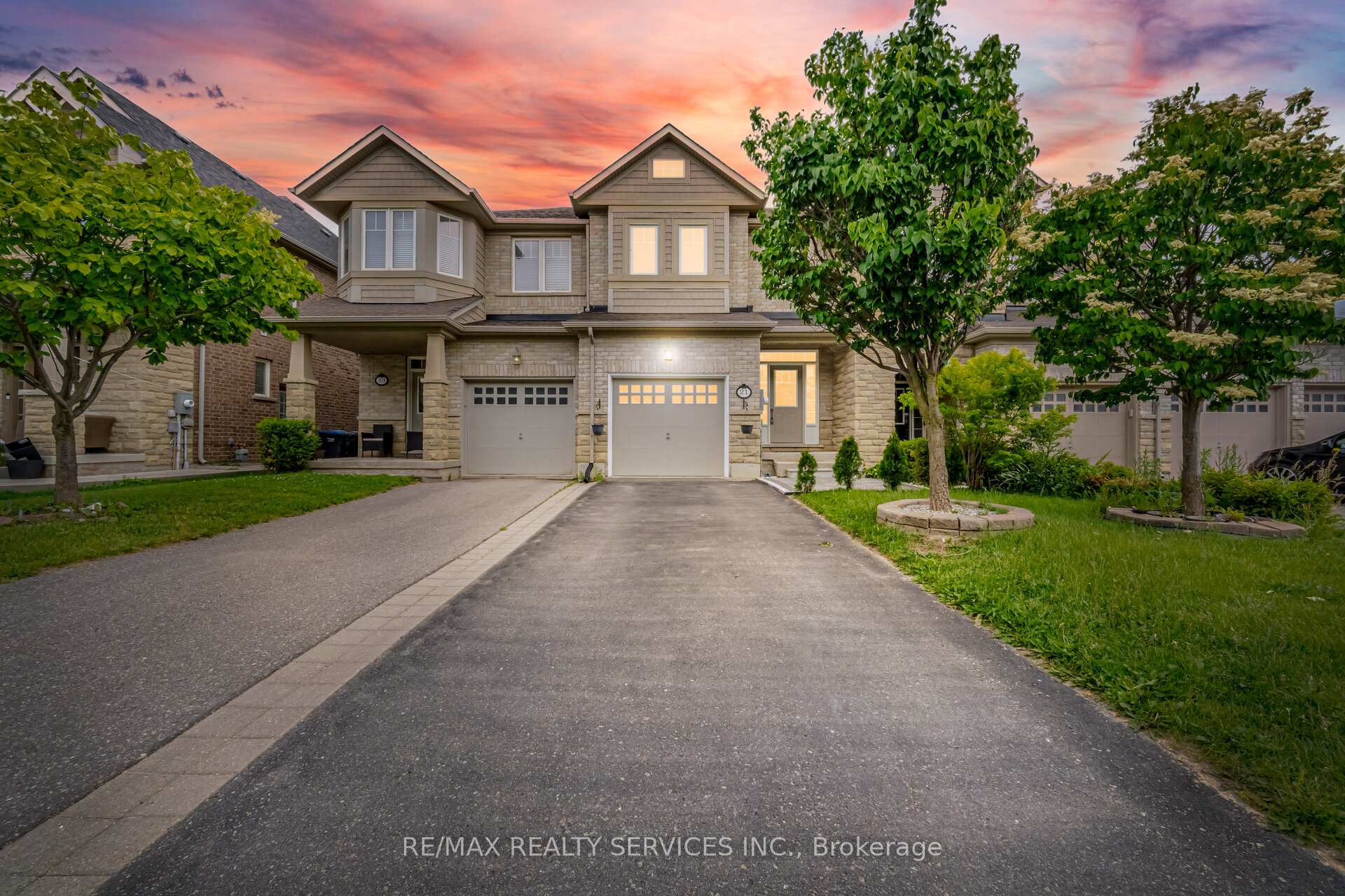 21 Waterville Way, Caledon, ON L7C 3P8