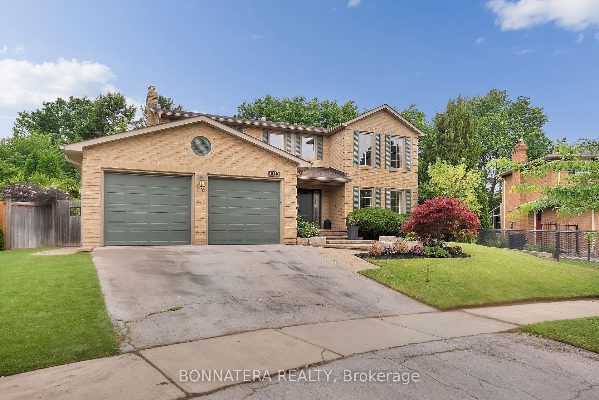 1413 Holly Court, Oakville, ON L6H 3J4