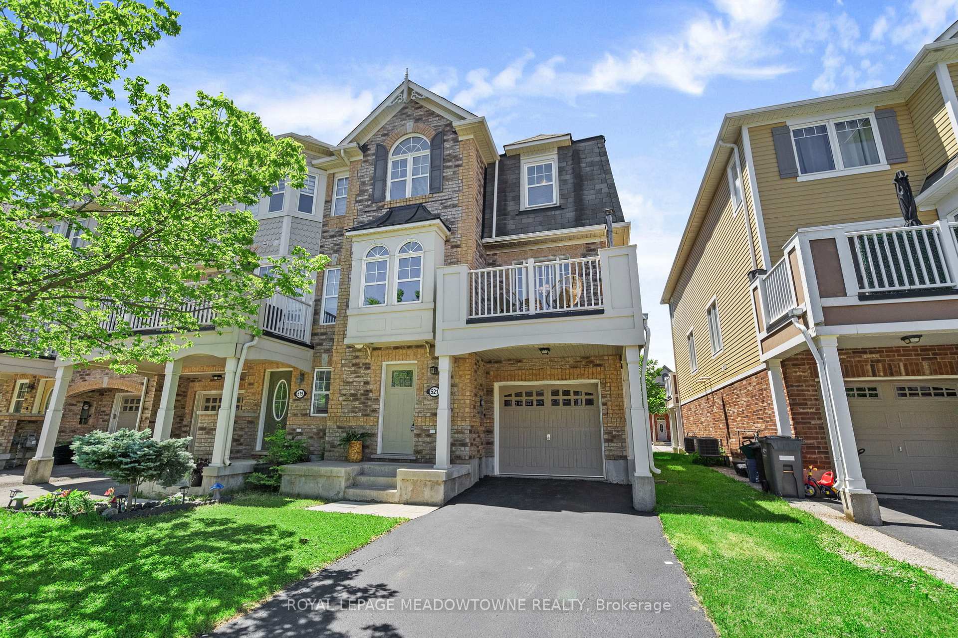 521 Cavanagh Lane, Milton, ON L9T 8G4