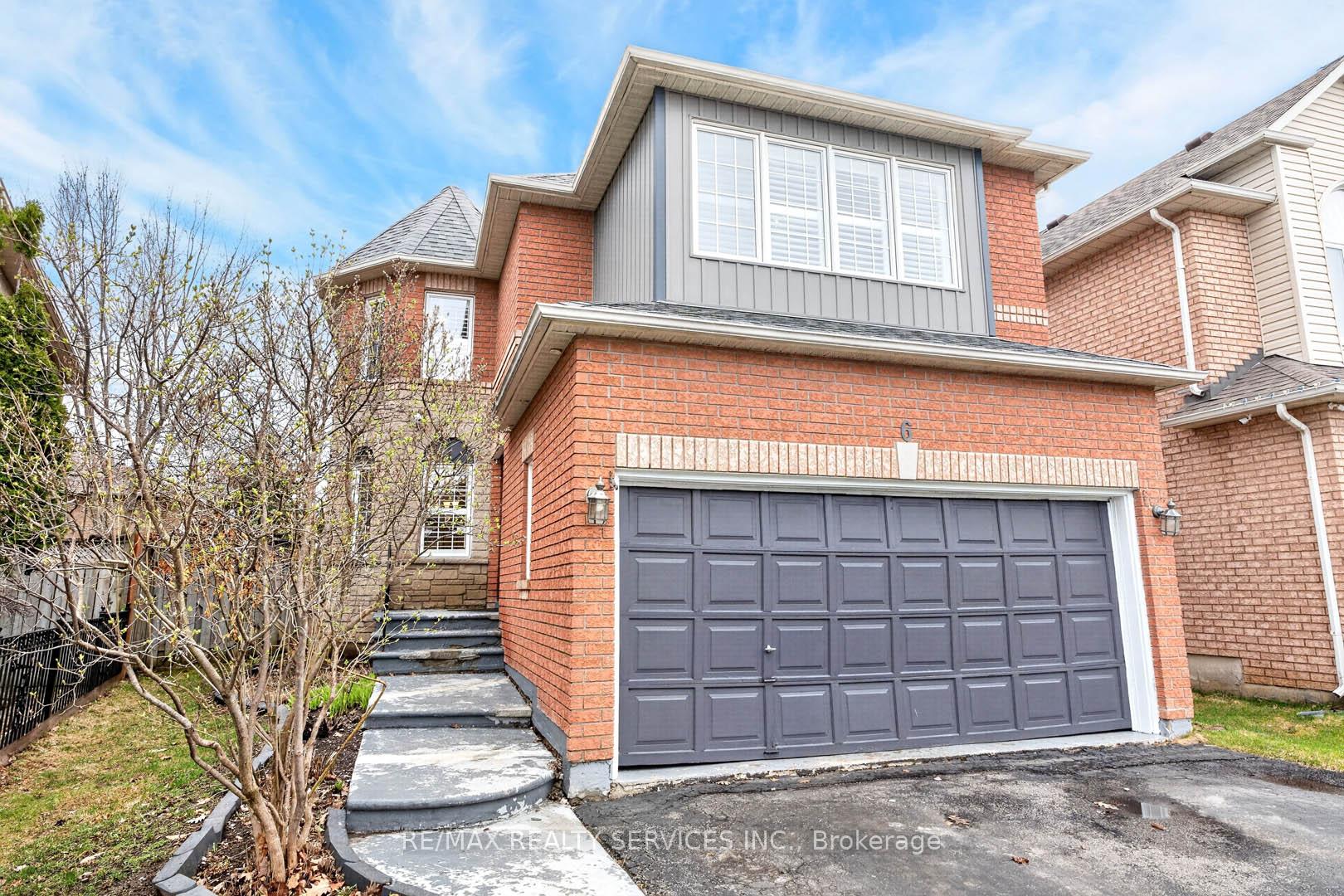 6 Creekwood Drive, Brampton, ON L7A 1G6
