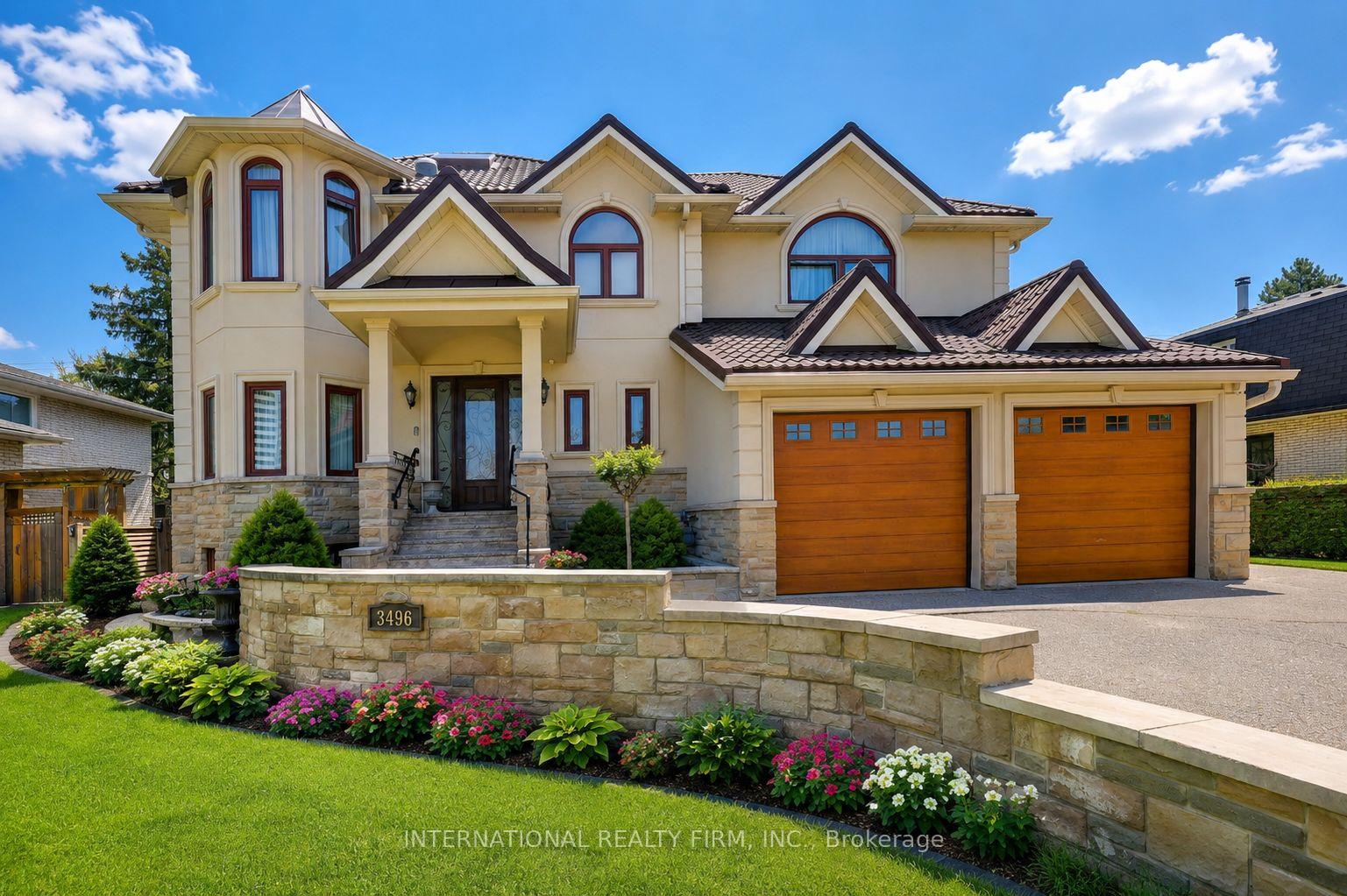 3496 Burningoak Crescent, Mississauga, ON L4Y 3L5
