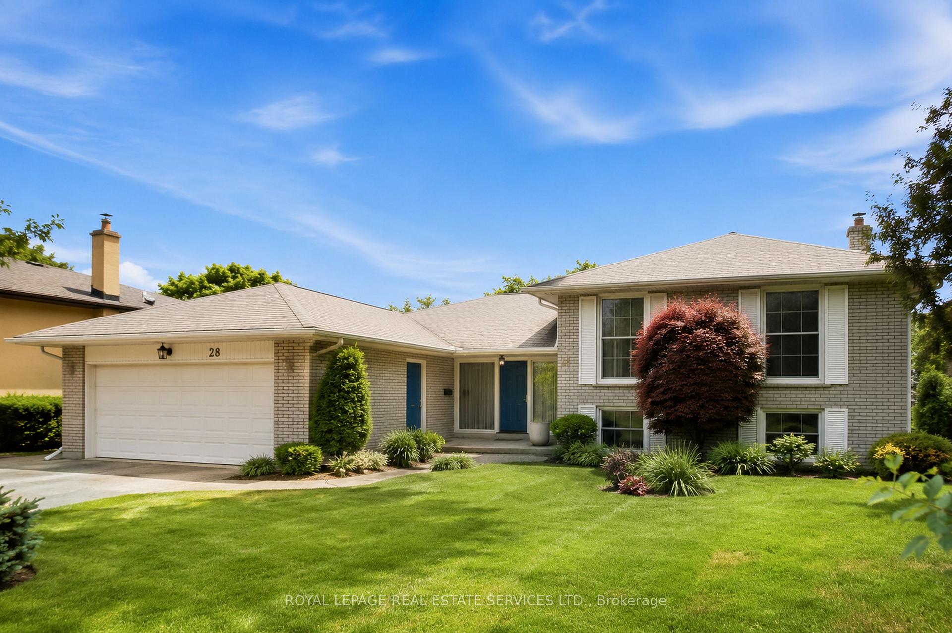 28 Bemersyde Drive, Toronto, ON M9A 2S8