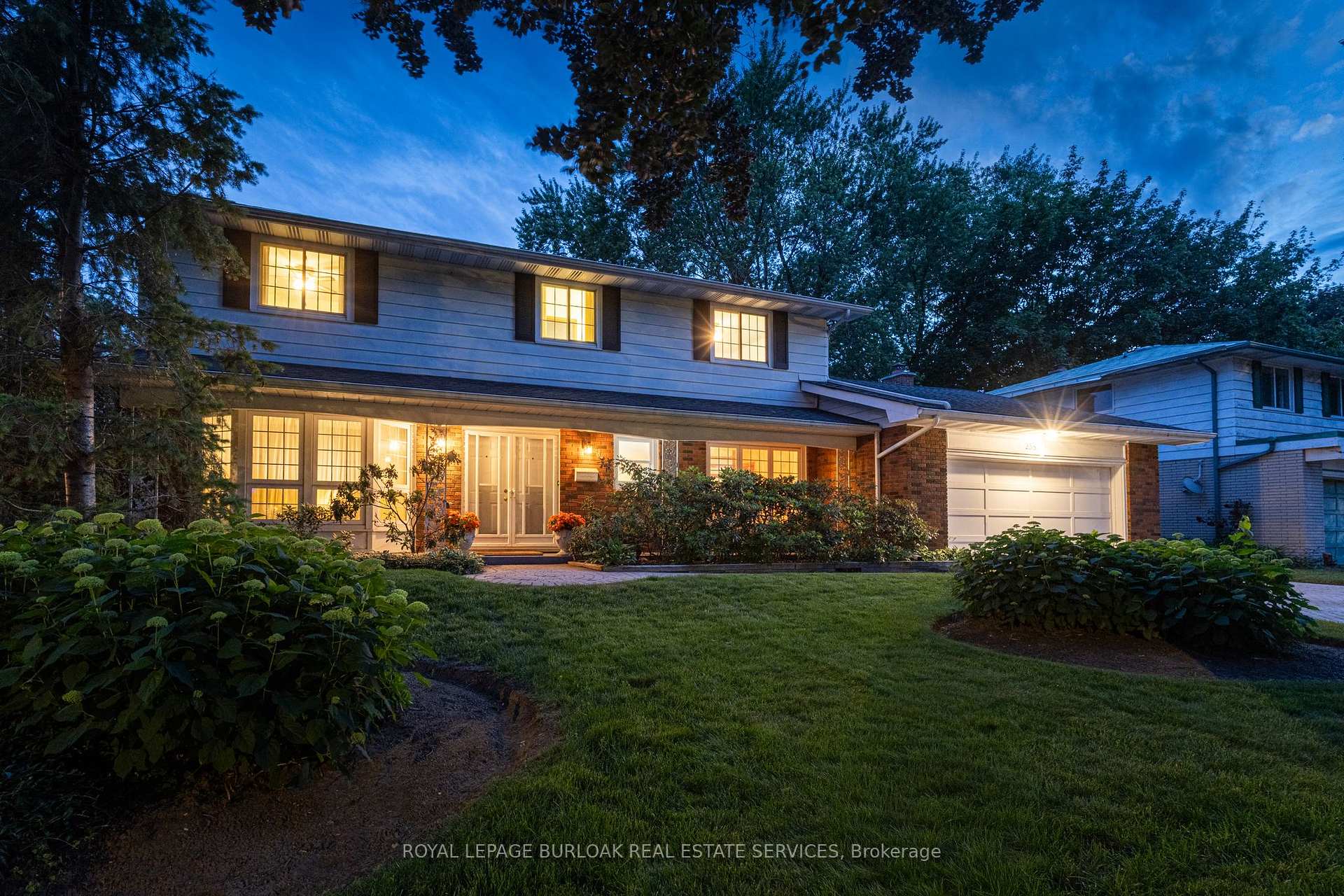 258 Camelot Drive, Burlington, ON L7L 2G1