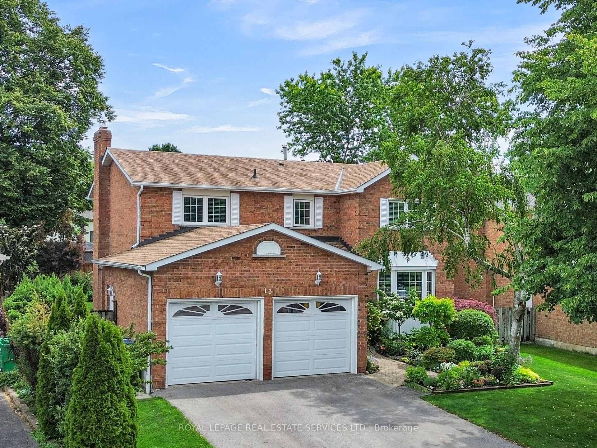 13 Oakington Place, Mississauga, ON L5N 3V9