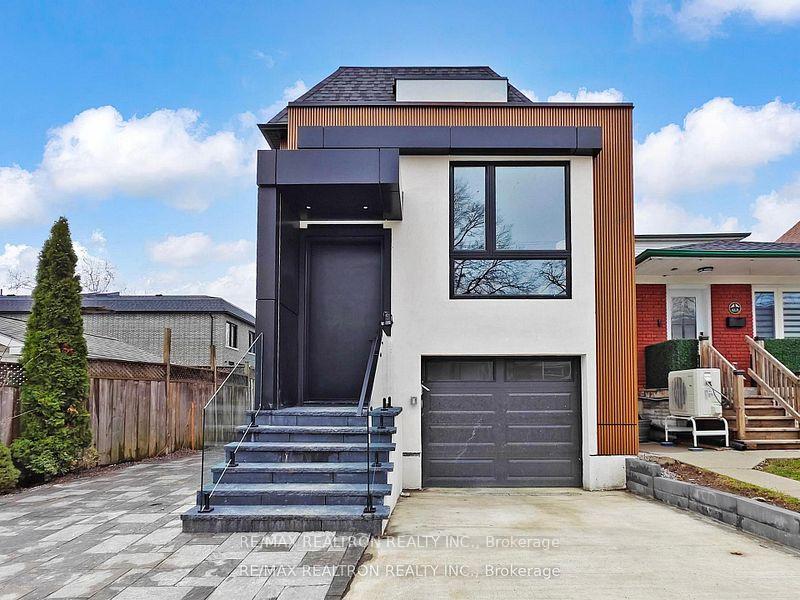 41 Algoma Street, Toronto, ON M8Y 1C4