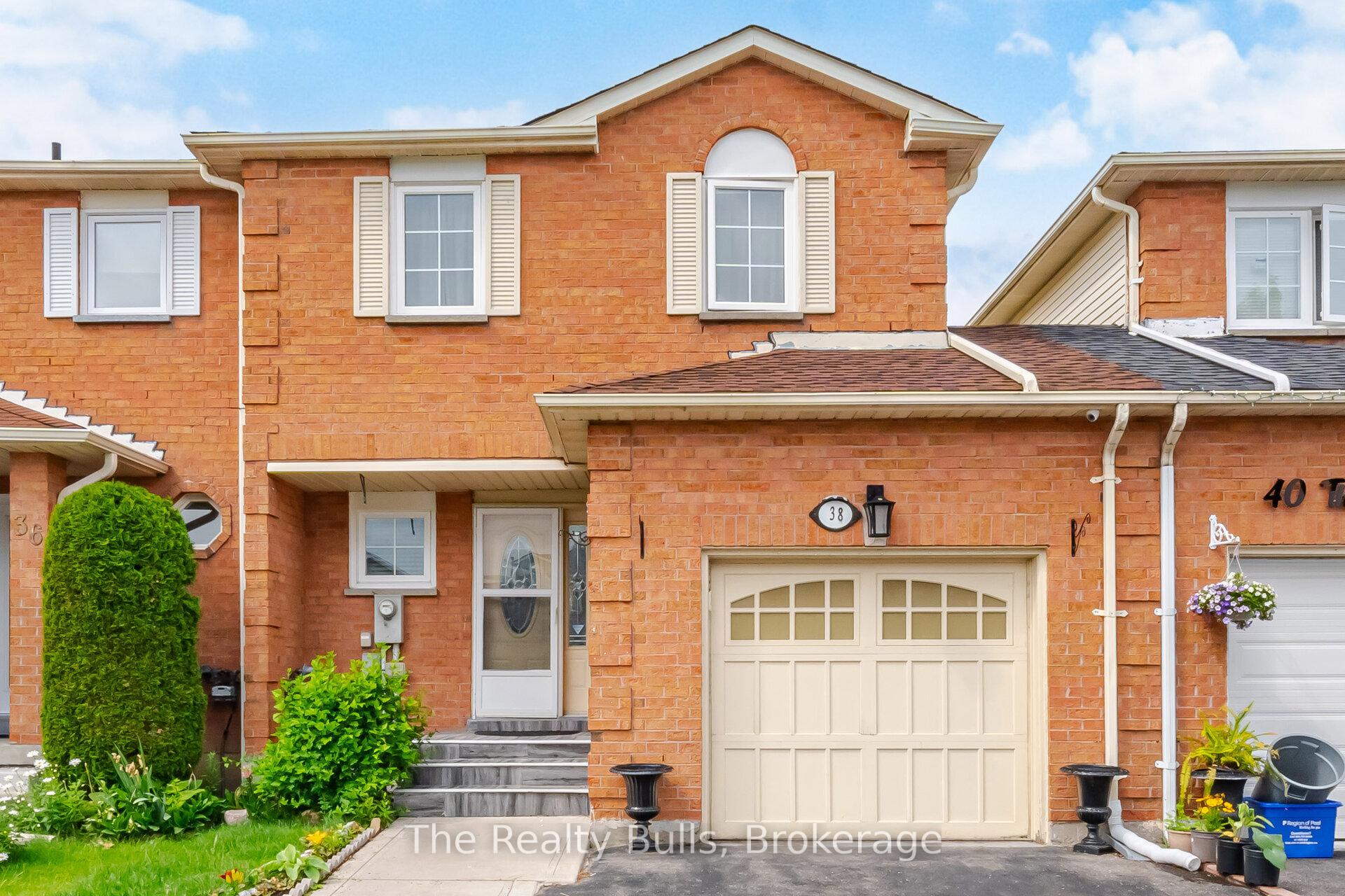 38 Thorntree Crescent, Brampton, ON L6Y 4C5