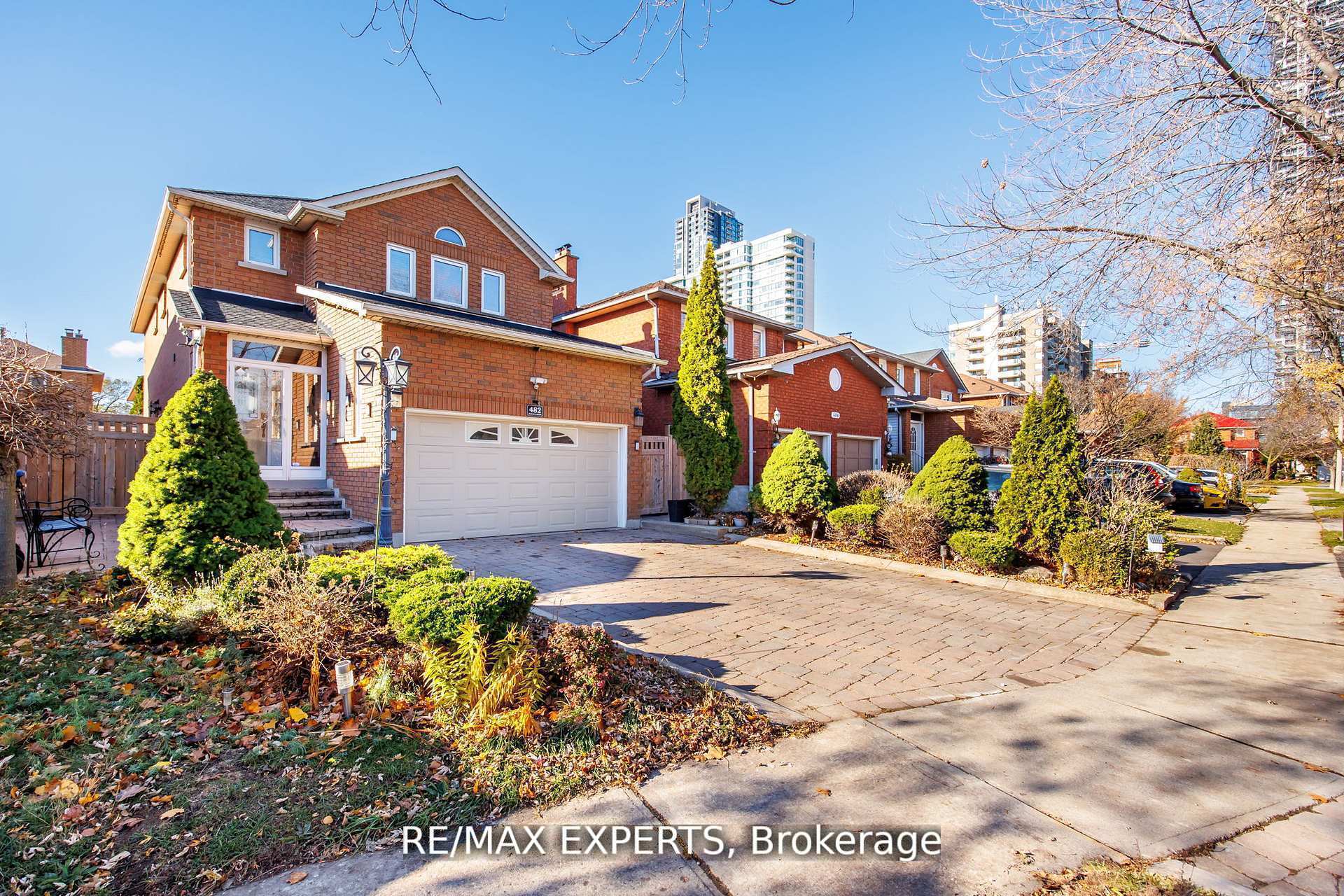 482 Malaga Road, Mississauga, ON L5B 3W2
