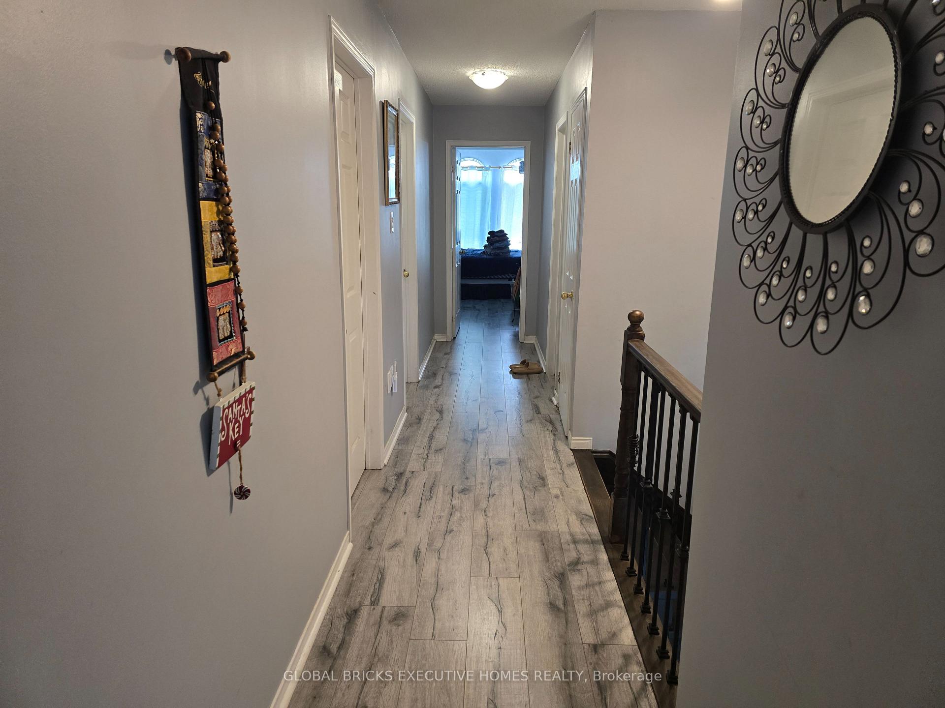 17 Mannel Crescent, Brampton, ON L6Y 5E2