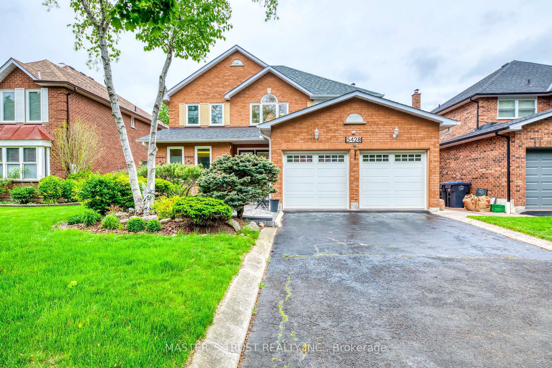 5428 Edencroft Crescent, Mississauga, ON L5M 4M7