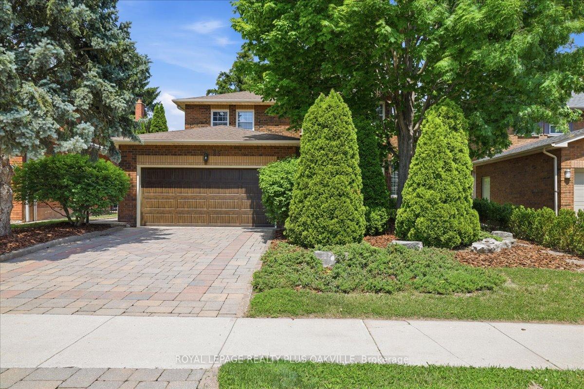 85 Stevenson Road, Oakville, ON L6L 6H4